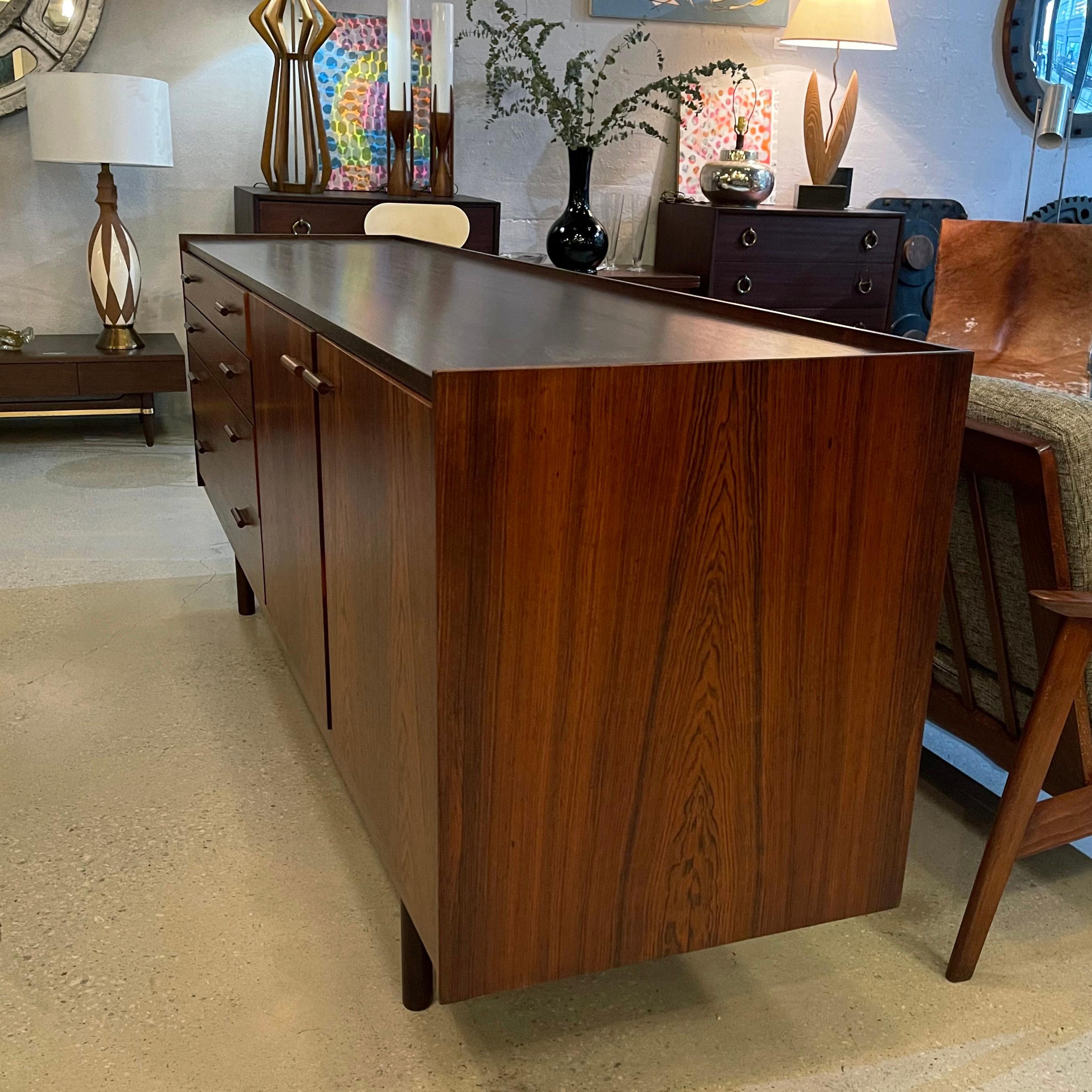 20th Century Danish Modern Rosewood Credenza Sideboard For Sale