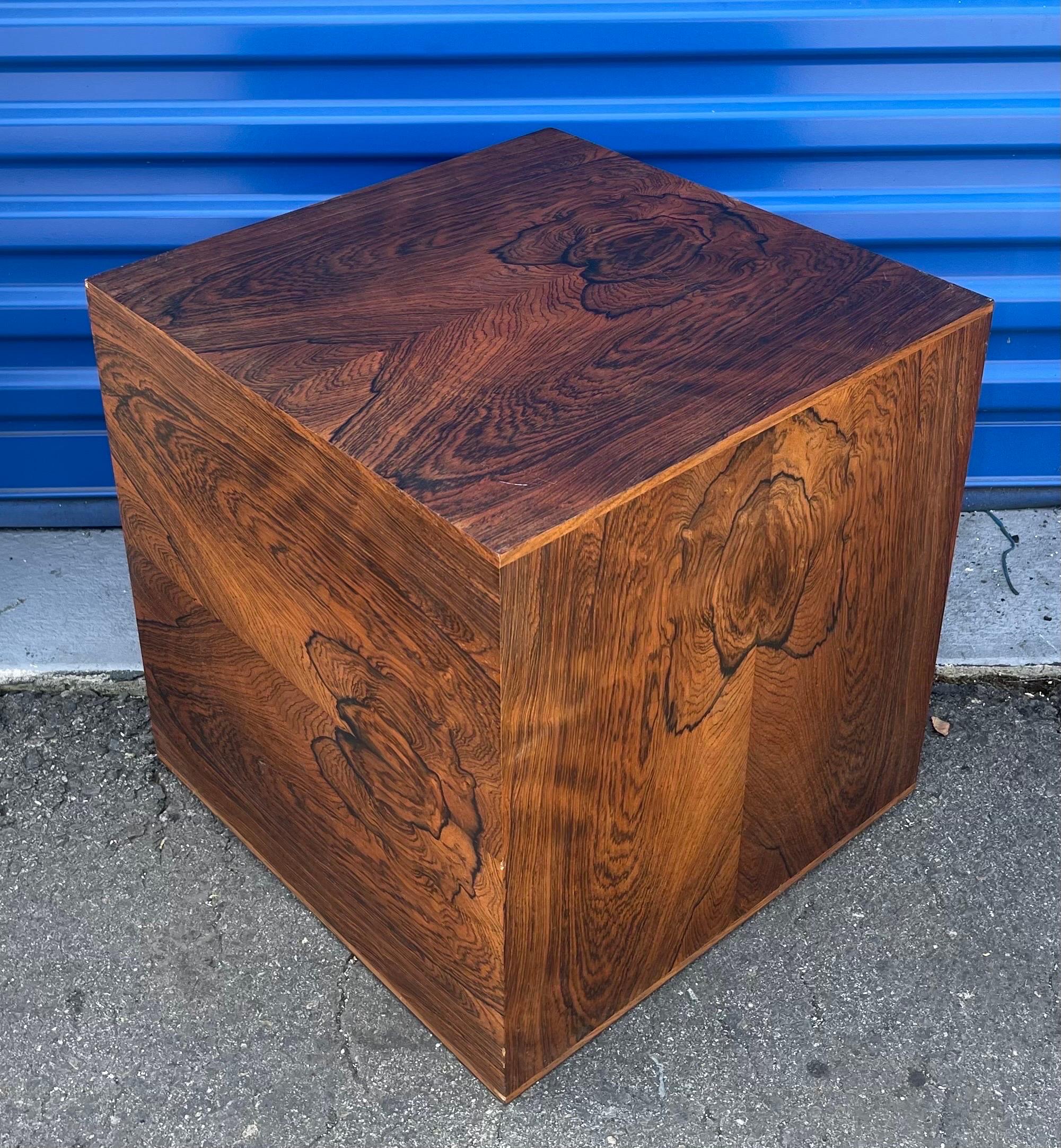 Danish Modern Rosewood Cube Side Table For Sale 7