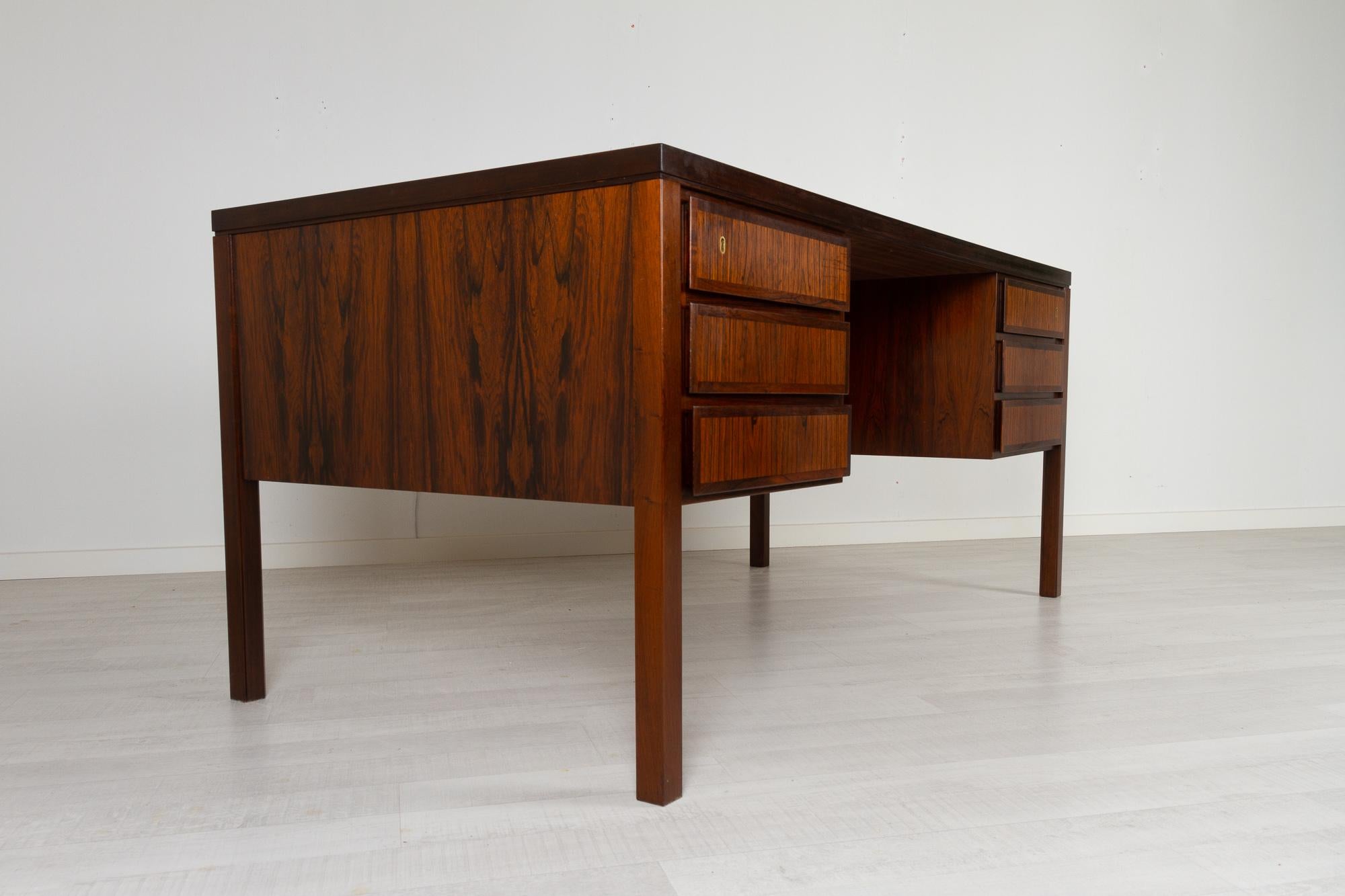 Danish Modern Rosewood Desk by Omann. Jun 1960s 10