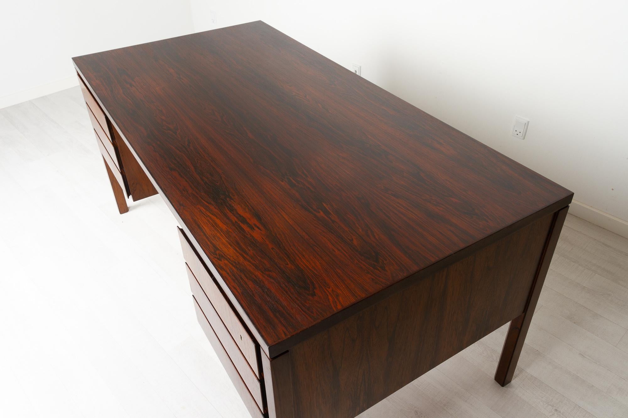 Danish Modern Rosewood Desk by Omann. Jun 1960s 1