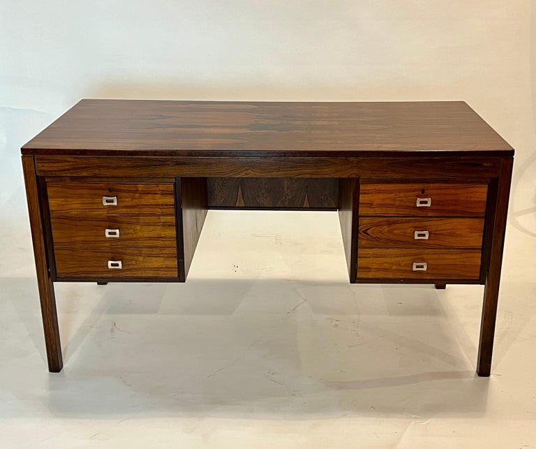 Danish Modern Rosewood Desk For Sale at 1stDibs