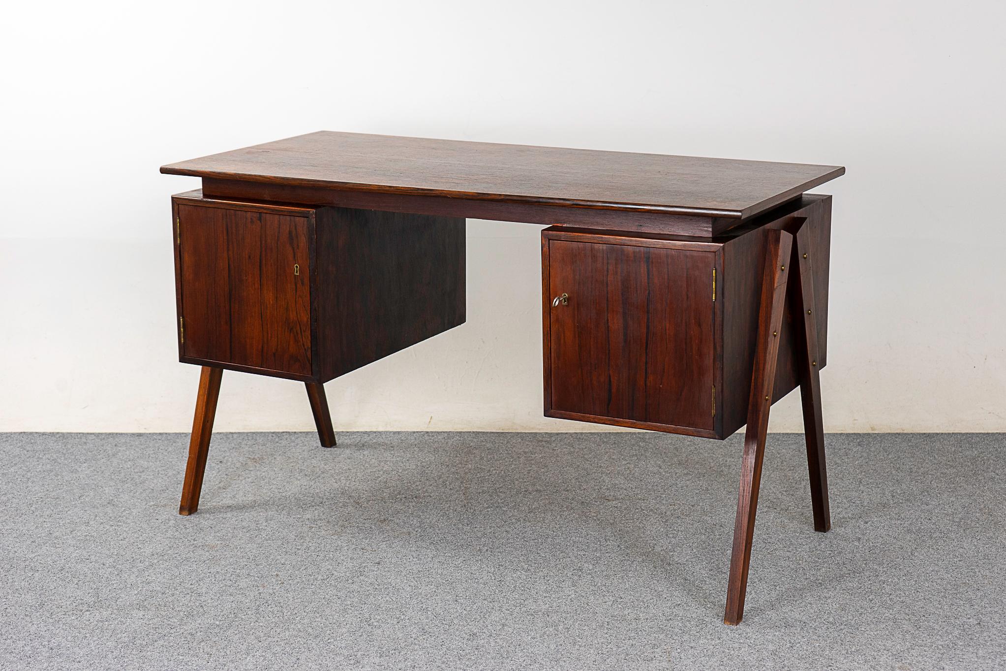Danish Modern Rosewood Desk In Good Condition In VANCOUVER, CA