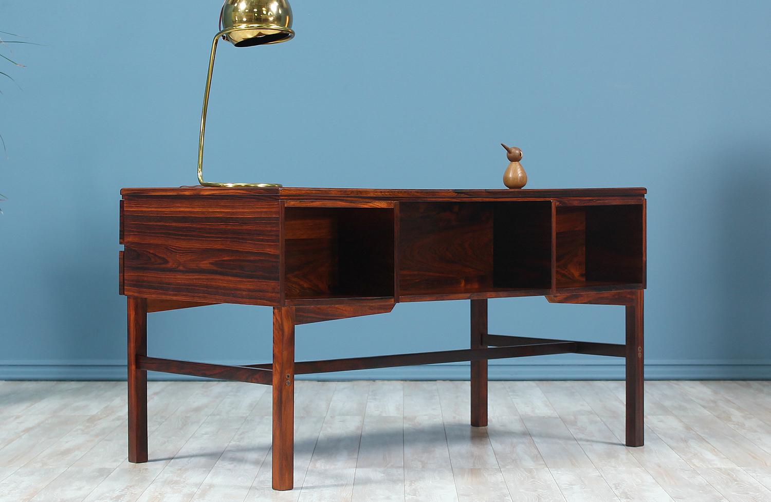 Mid-Century Modern Danish Modern Rosewood Desk with Bookshelf Back