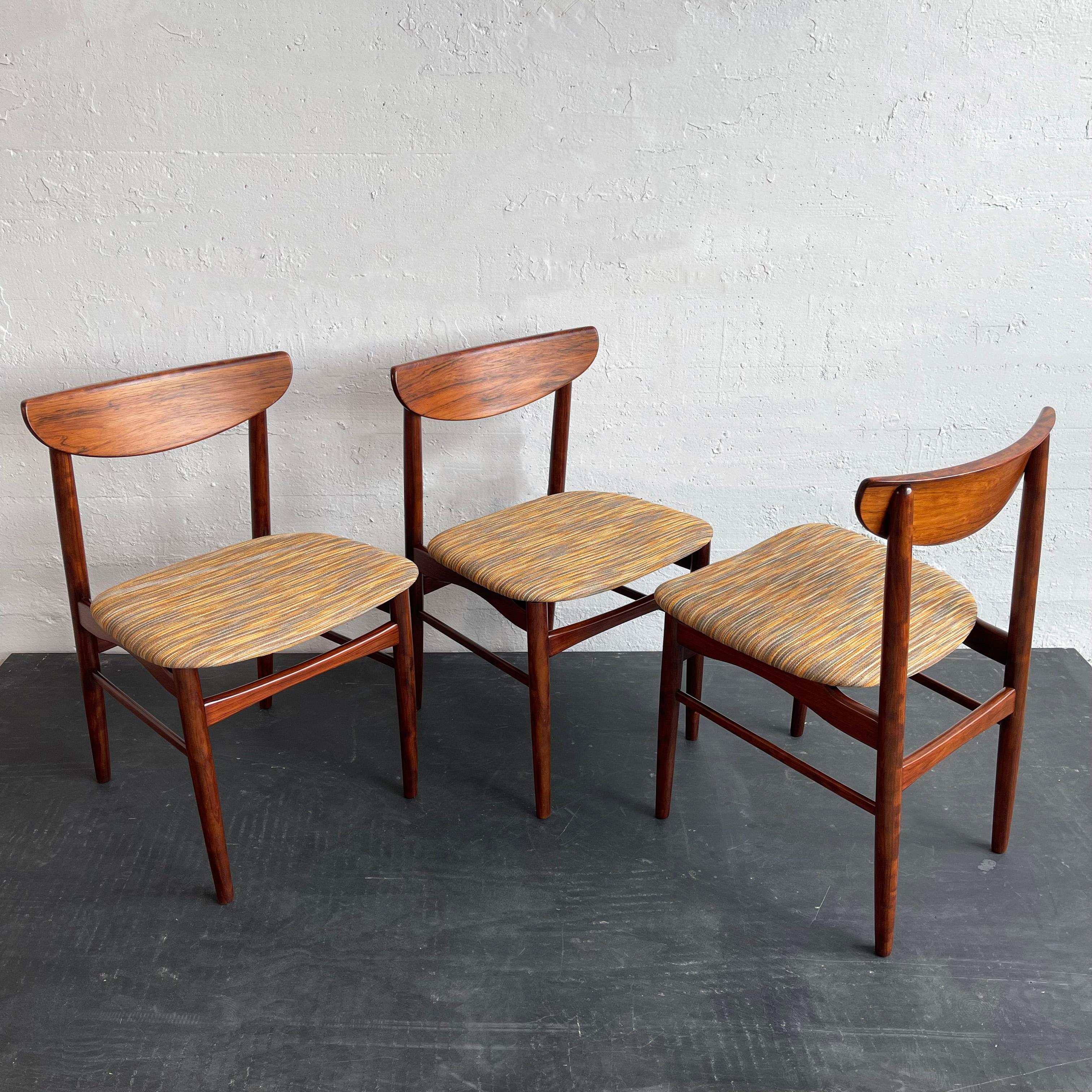 Chaises de salle à manger danoises modernes en bois de rose par Kurt Østervig pour K.P. Møbler en vente 3