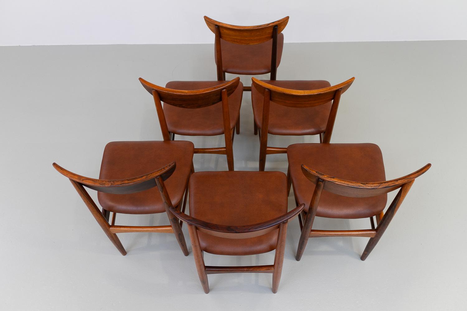 Danish Modern Rosewood Dining Room Set by Skovby, 1960s. For Sale 8