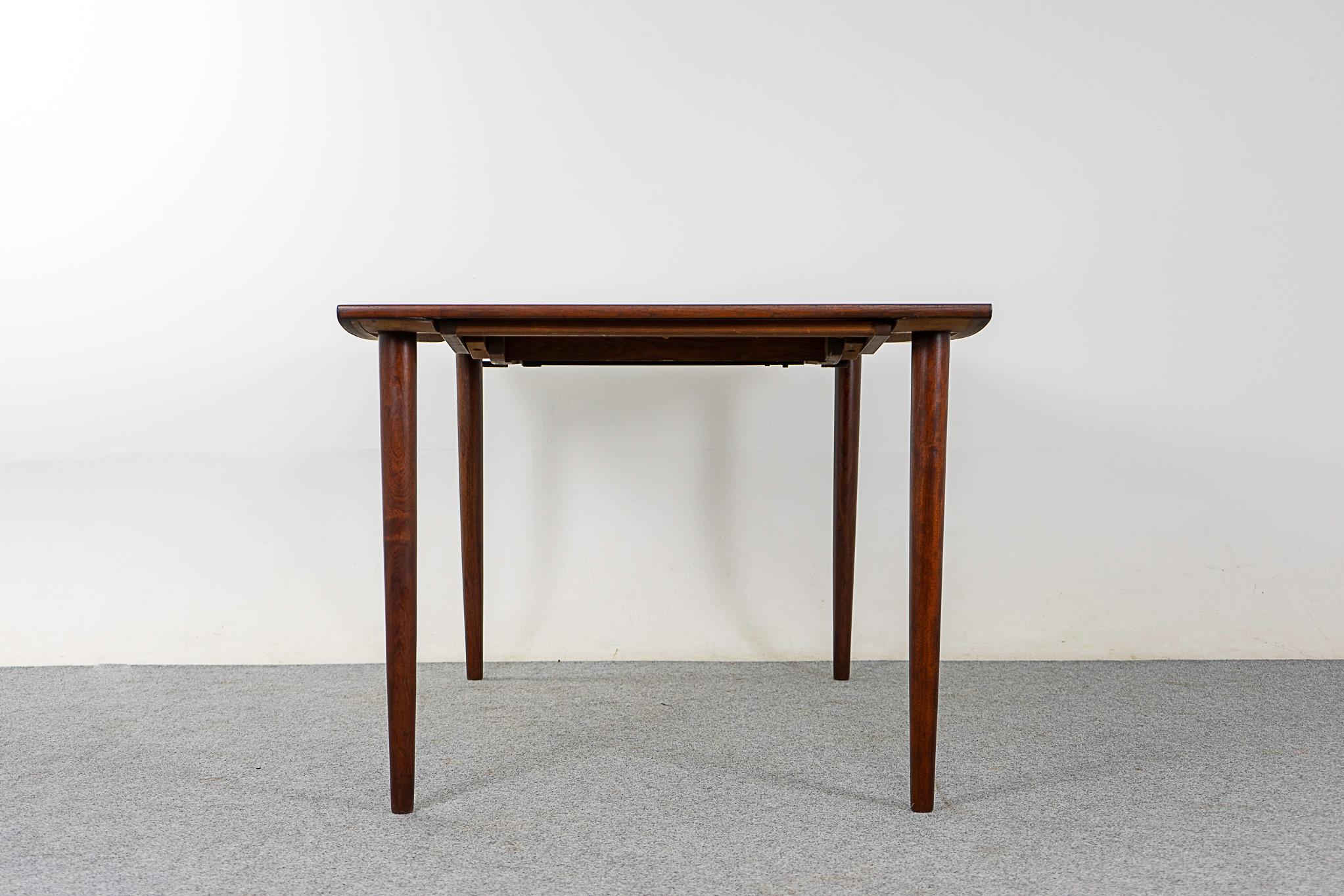 Danish Modern Rosewood Dining Table 6