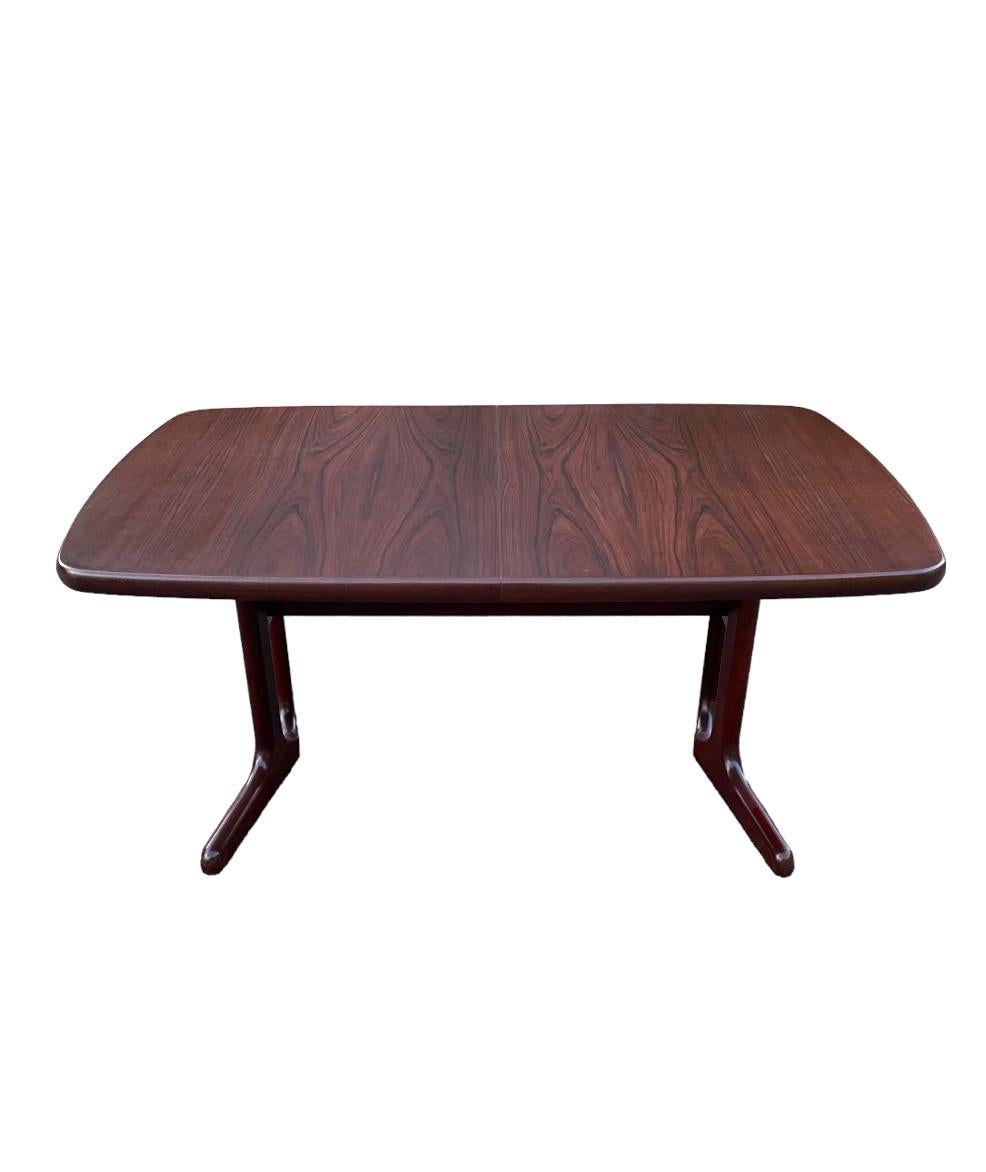 Danish Modern Rosewood Dining Table with 2 Leaves 14