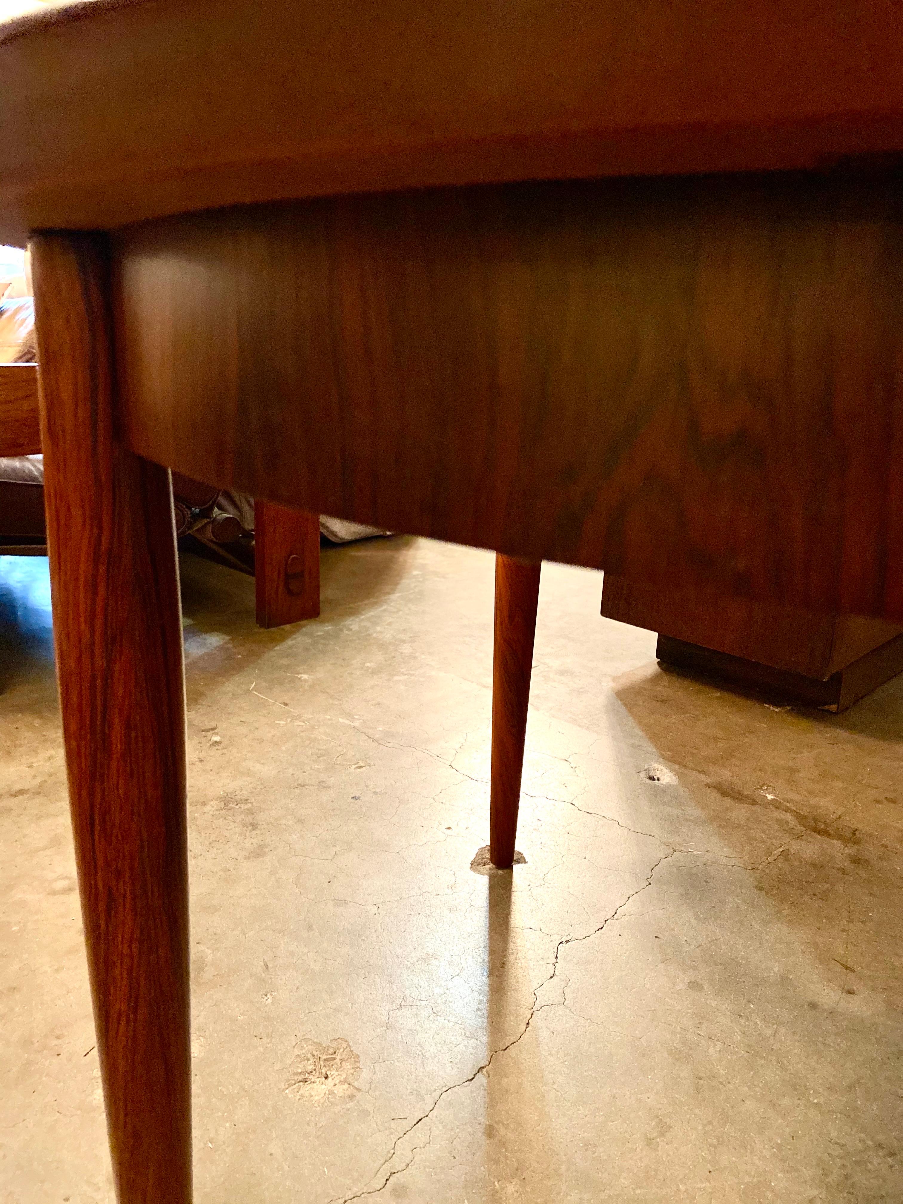 Danish Modern Rosewood Dining Table with Butterfly Leaf In Good Condition In San Antonio, TX