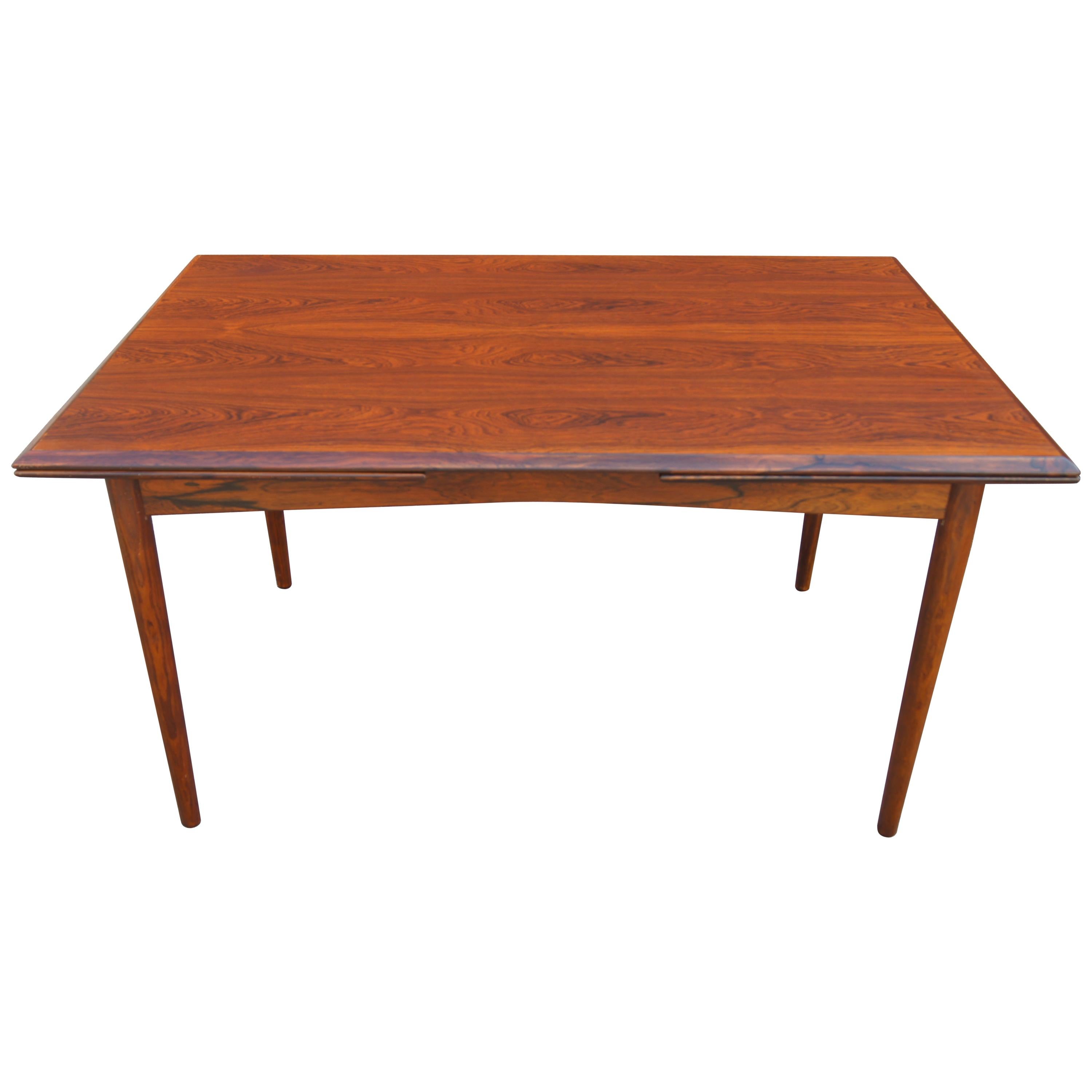 Mesa de comedor danesa moderna de palisandro con extensiones