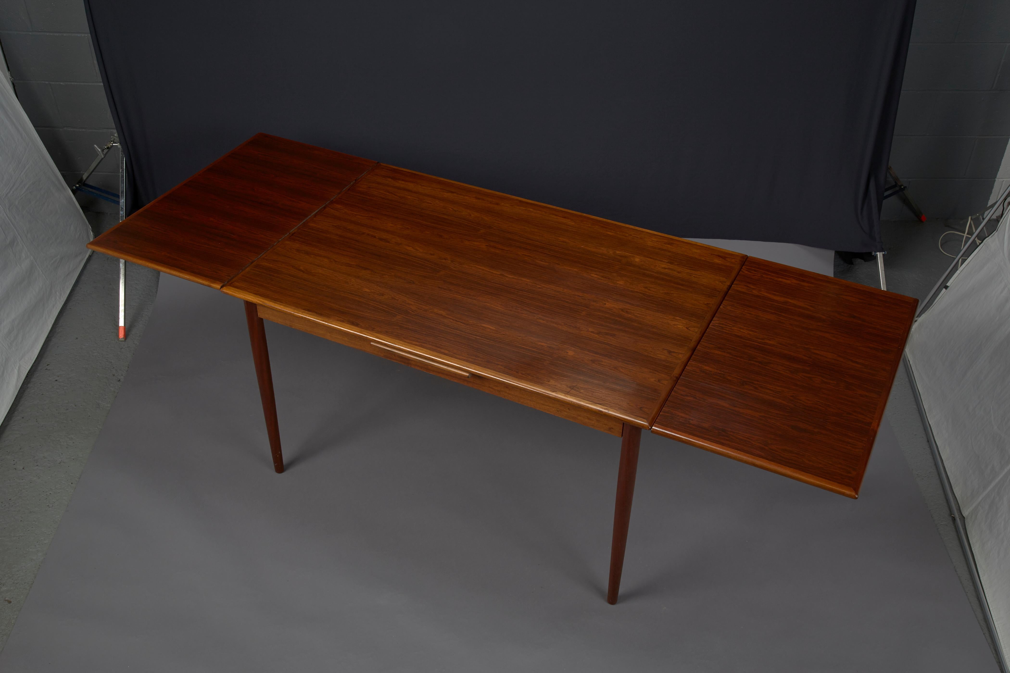 Danish Modern Rosewood Dining Table with Two PullOut Leaves at 1stDibs