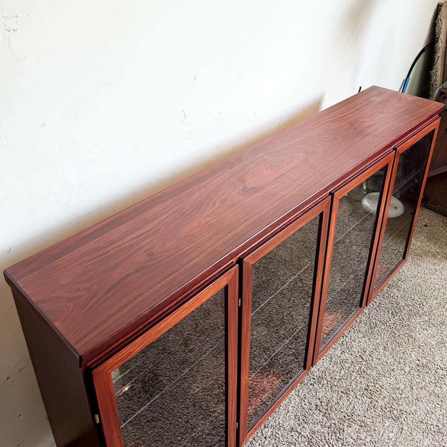 Dänischer moderner dänischer Vitrinenschrank aus Rosenholz von Skovby im Angebot 2