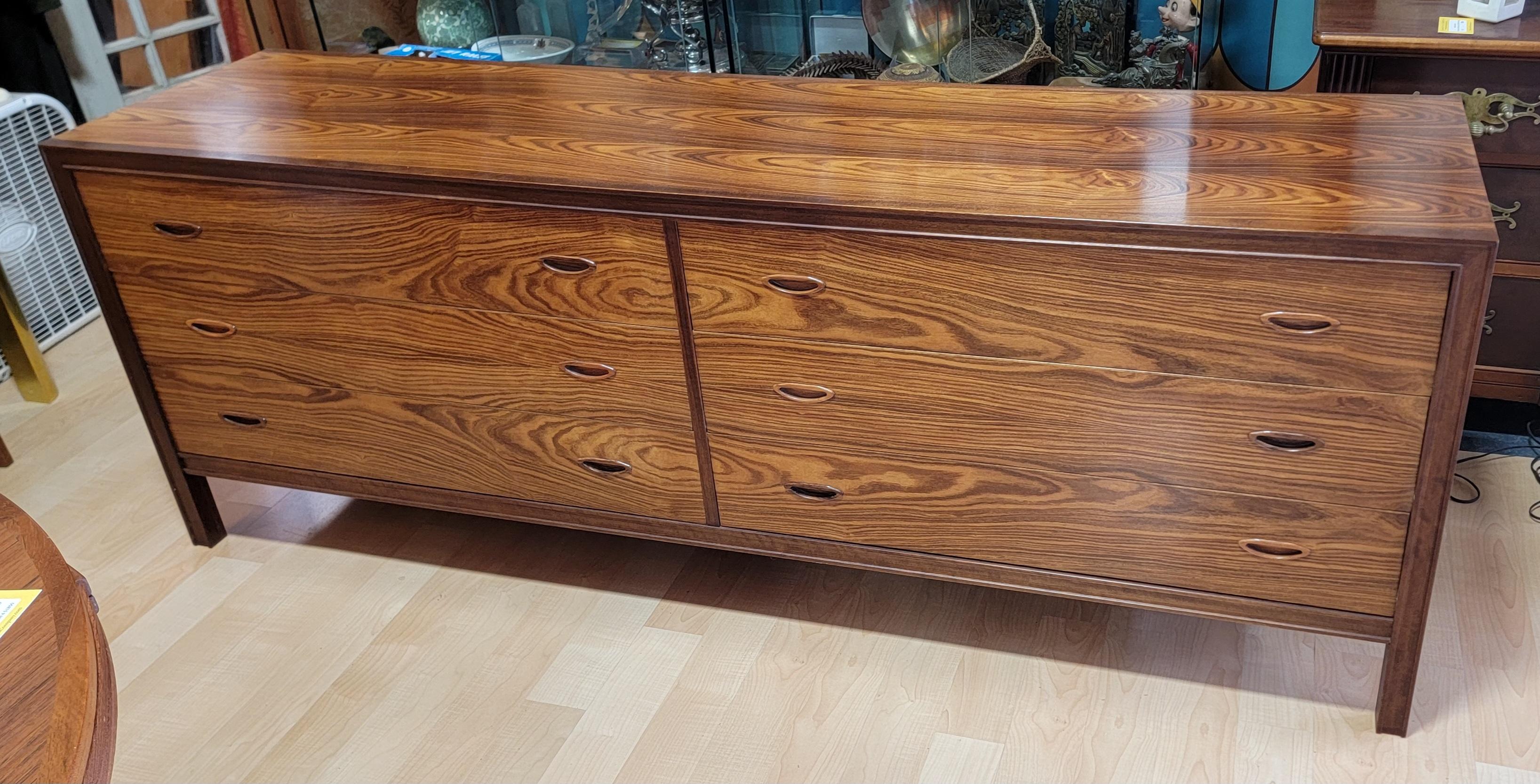 Danish Modern Rosewood Double Dresser For Sale 5