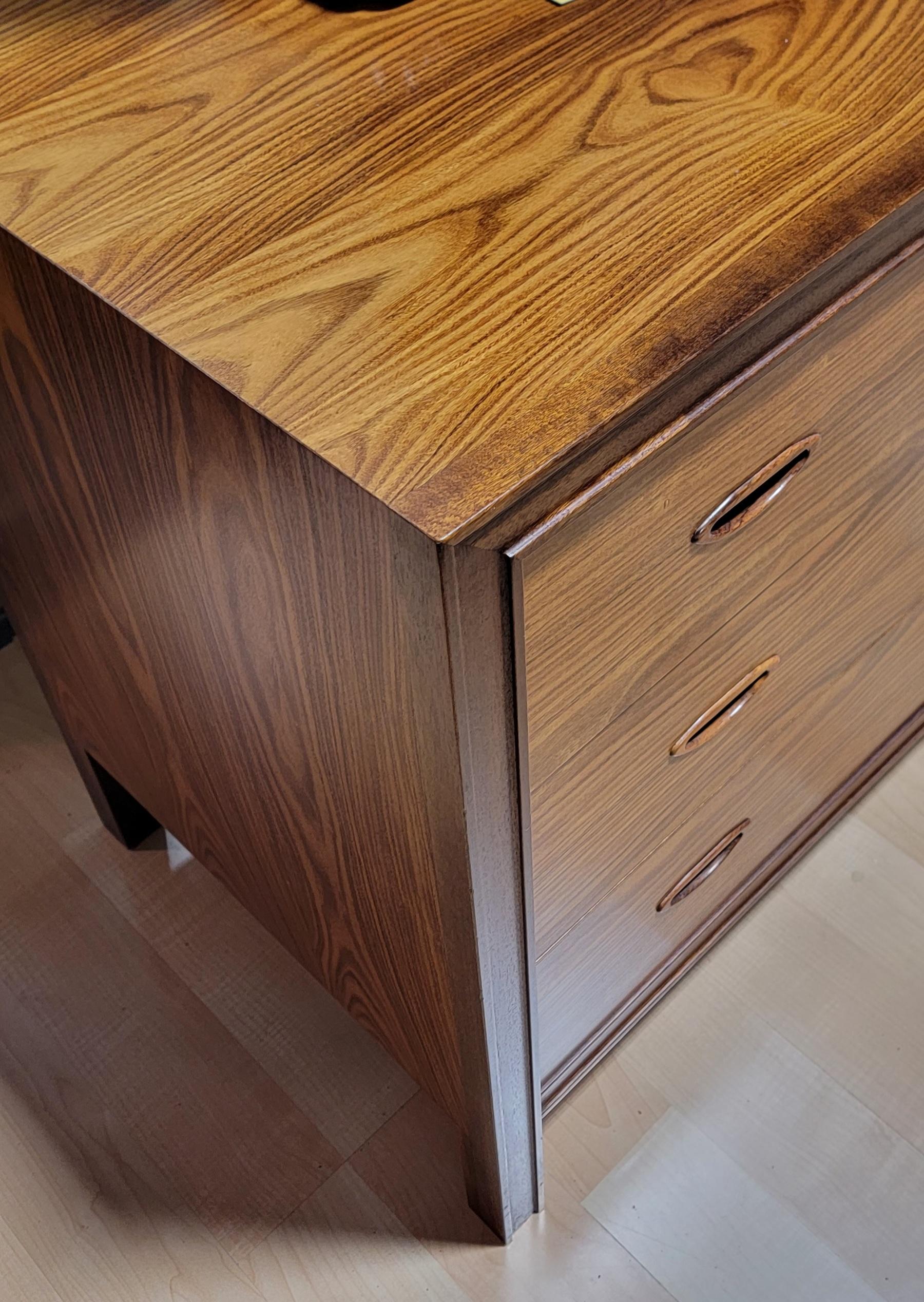 Danish Modern Rosewood Double Dresser For Sale 7