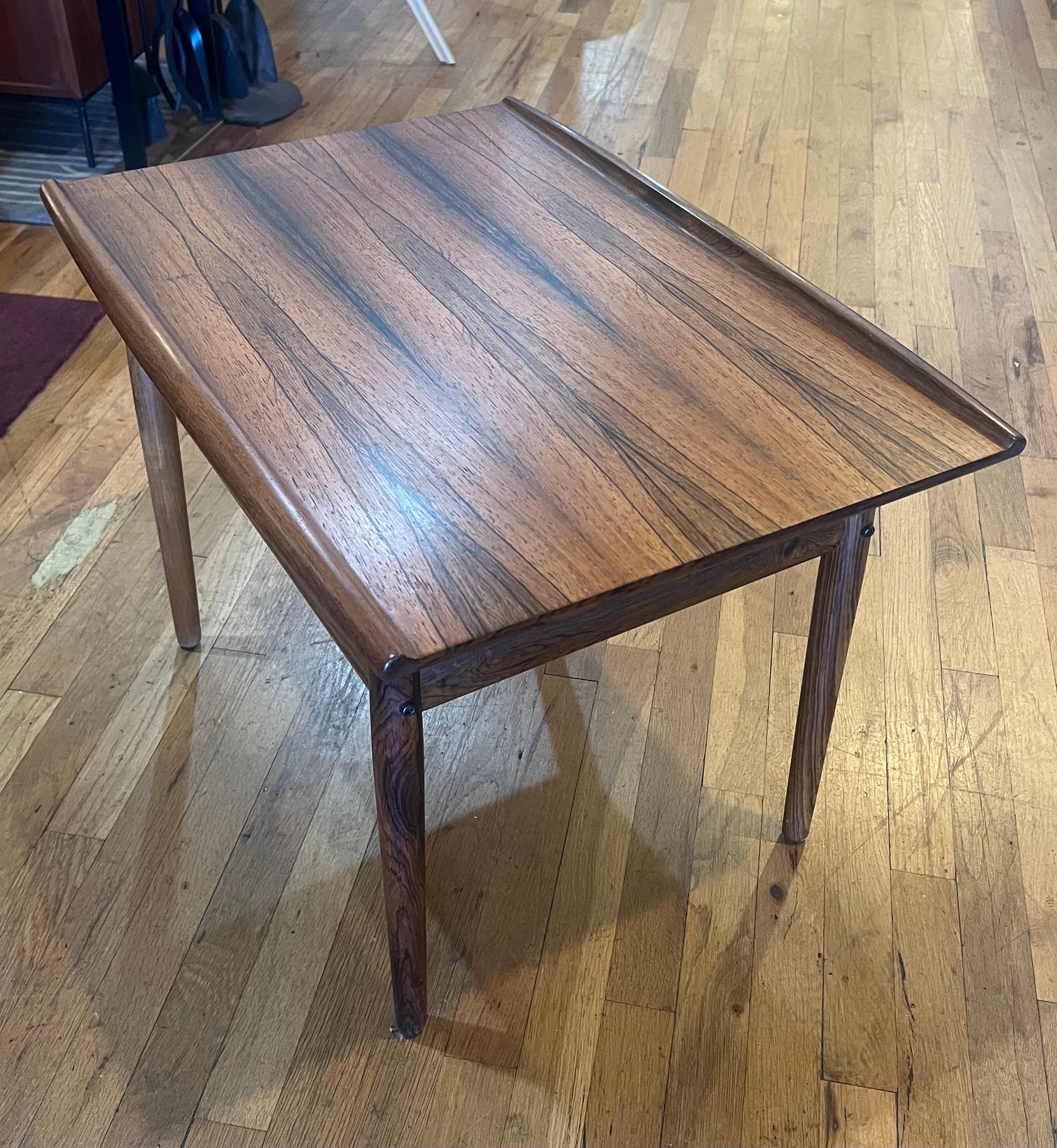 Danish Modern Rosewood End Table by Grete Jalk for Glostrup Møbelfabrik, 1960s For Sale 3