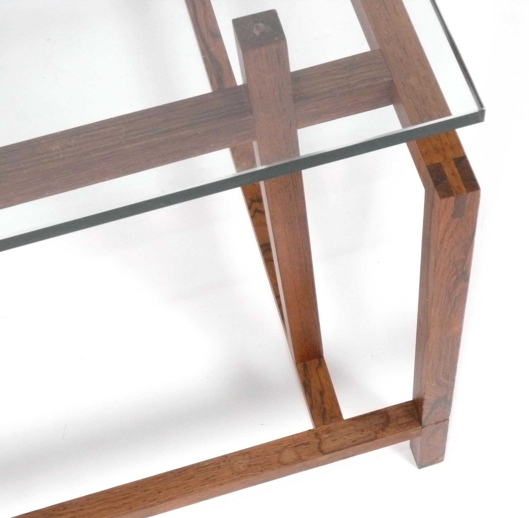 Danish Modern Rosewood End Table by Henning Norgaard for Komfort Coffee Table In Good Condition For Sale In Atlanta, GA