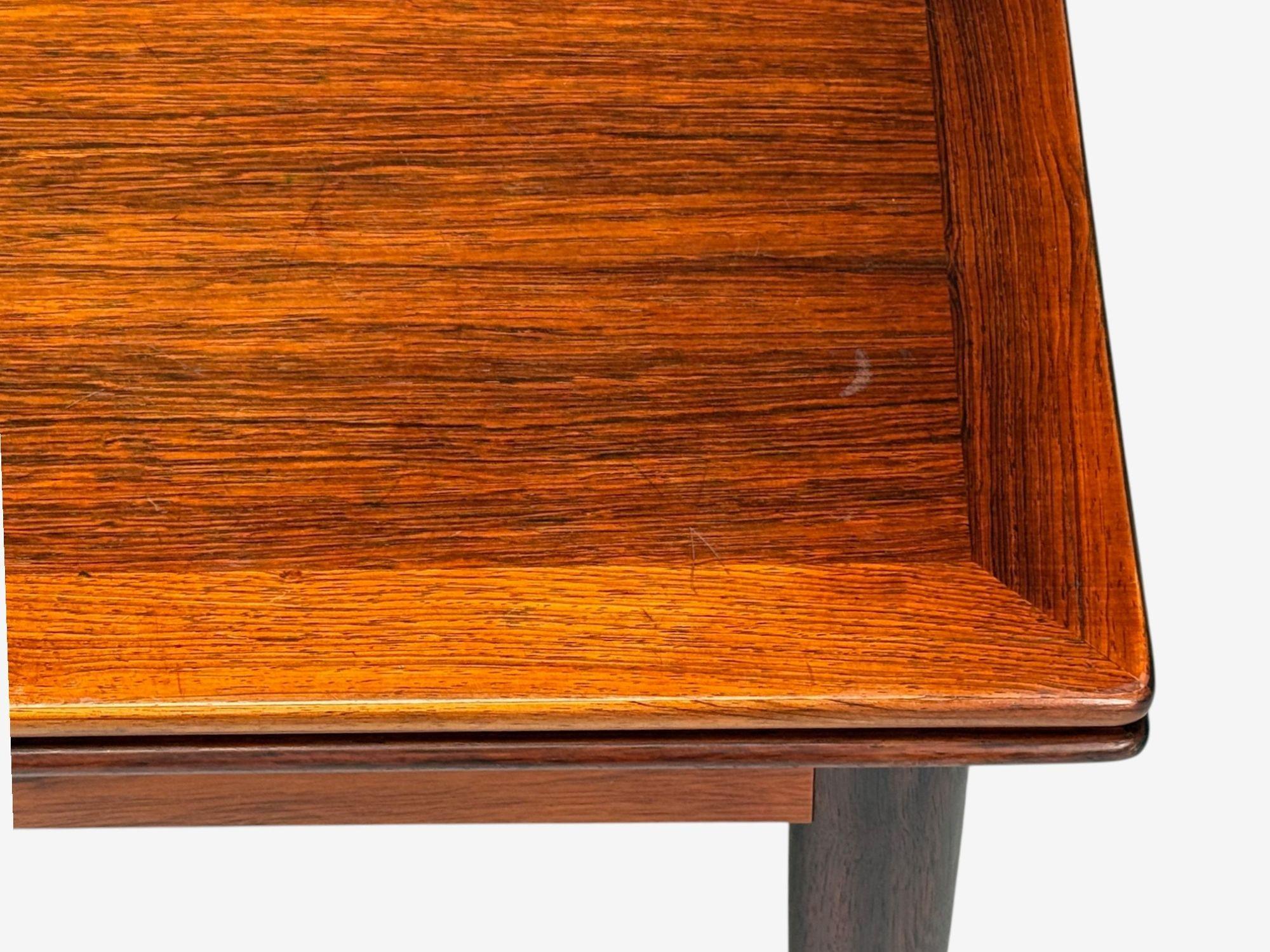 Mesa de comedor extensible, danesa, moderna, de palisandro, Dinamarca, años 60 en venta 3