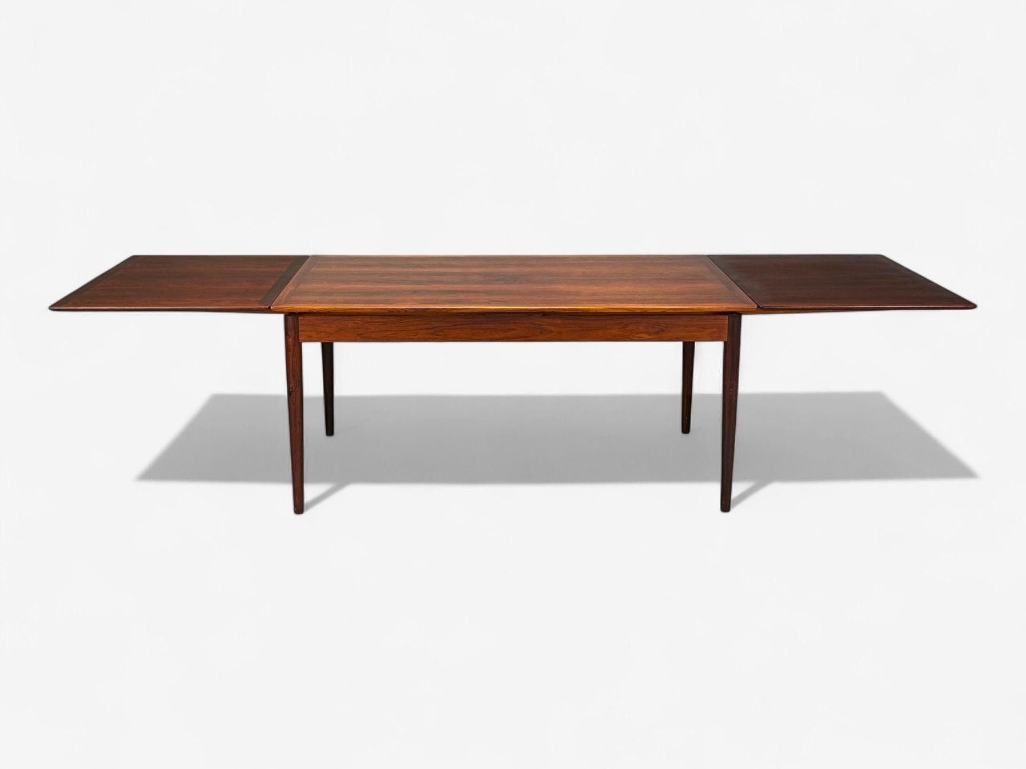 Mesa de comedor extensible, danesa, moderna, de palisandro, Dinamarca, años 60 Danés en venta