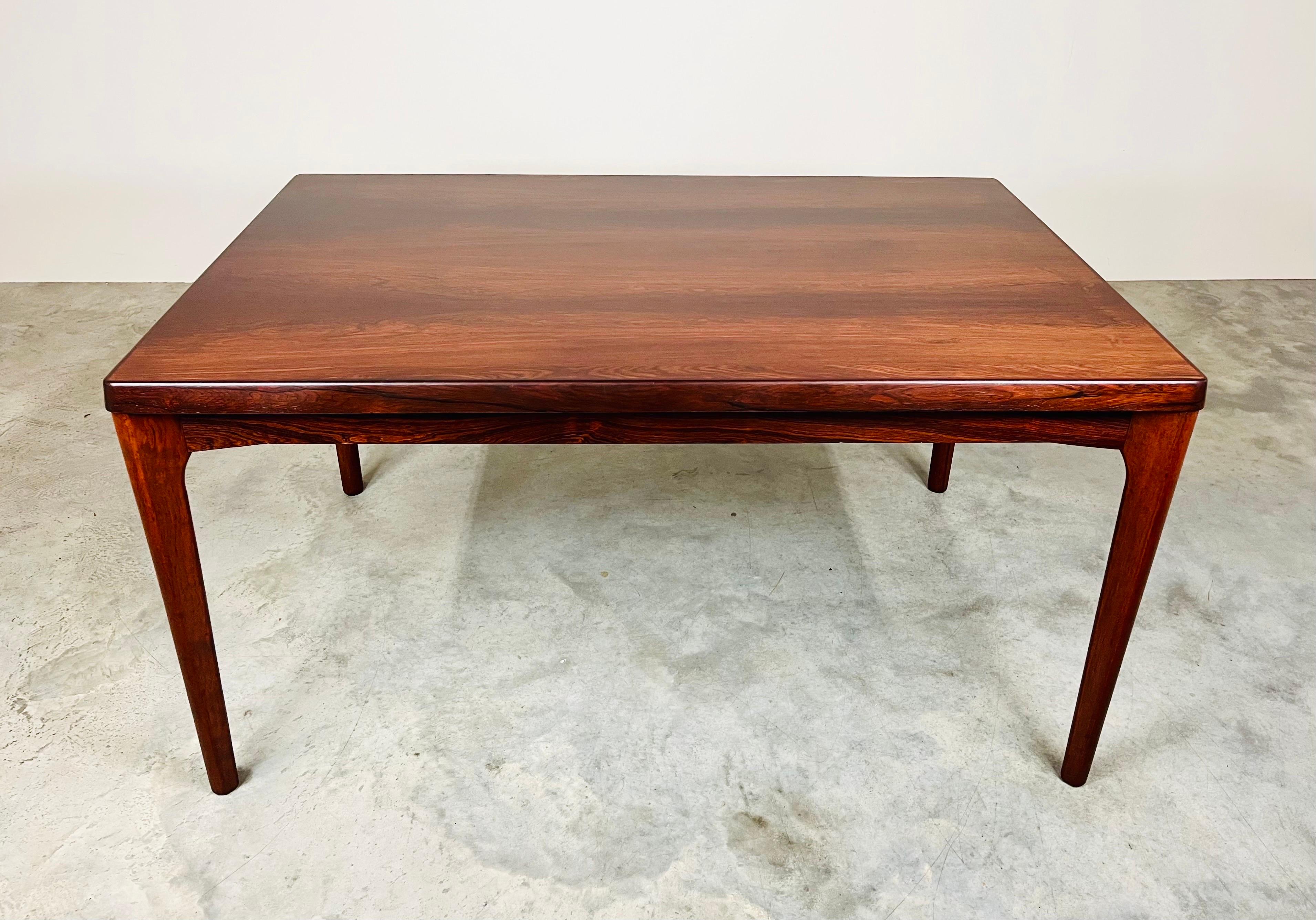 Danish Modern Rosewood Expandable Dining Table  2