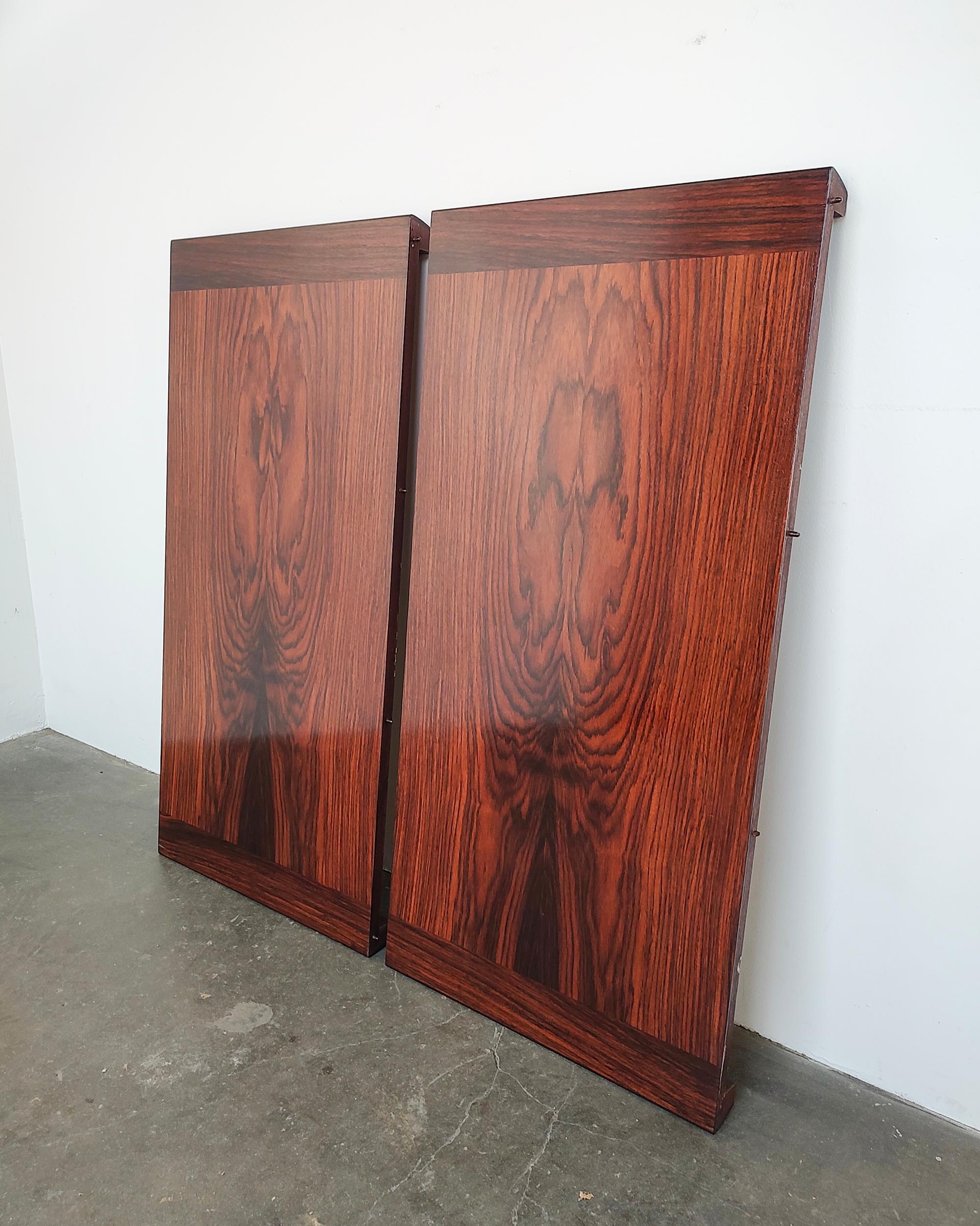 Danish Modern Rosewood Expanding Dining Table by Skovby Mobelfabrik A/S 6