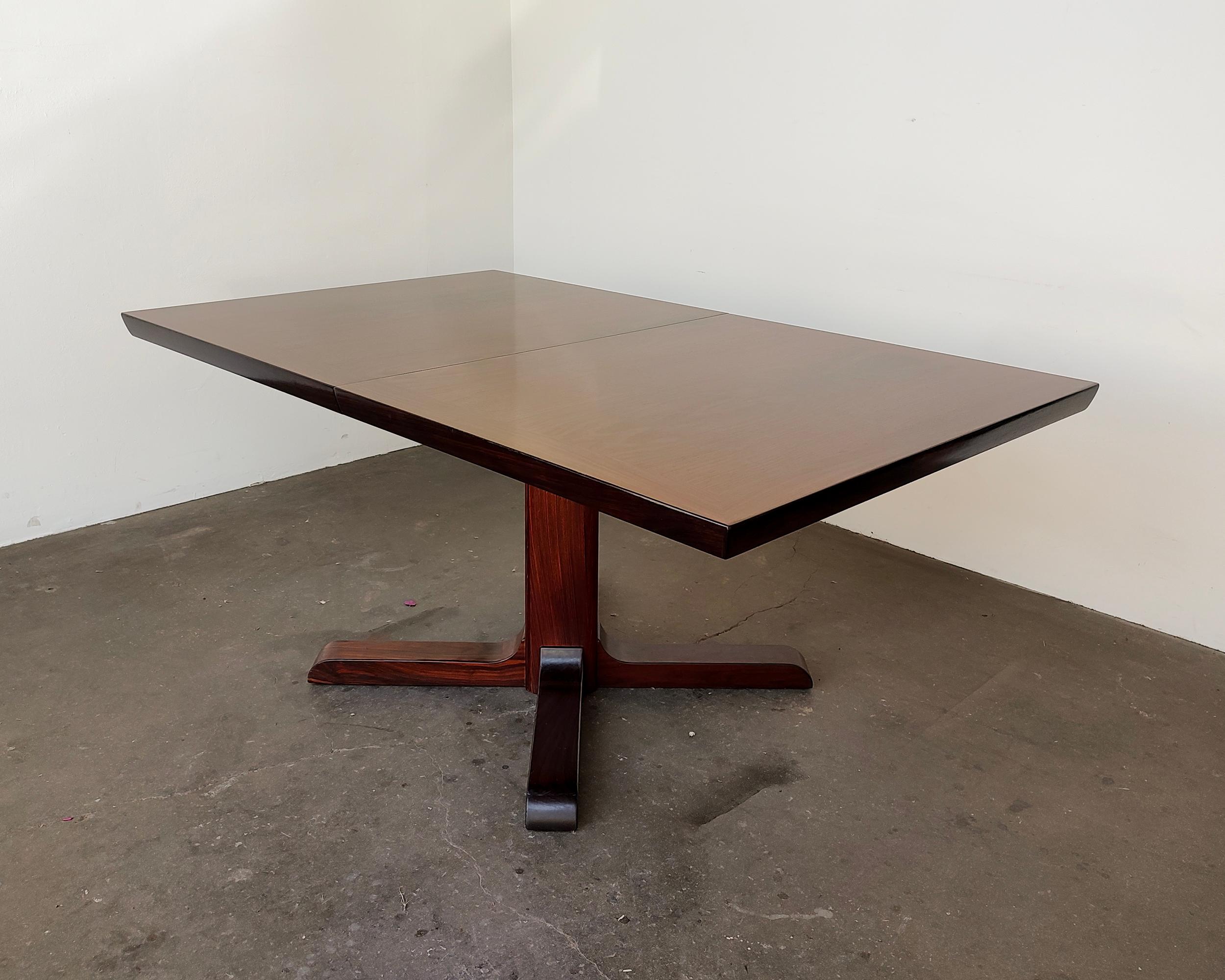 Danish Modern Rosewood Expanding Dining Table by Skovby Mobelfabrik A/S 3