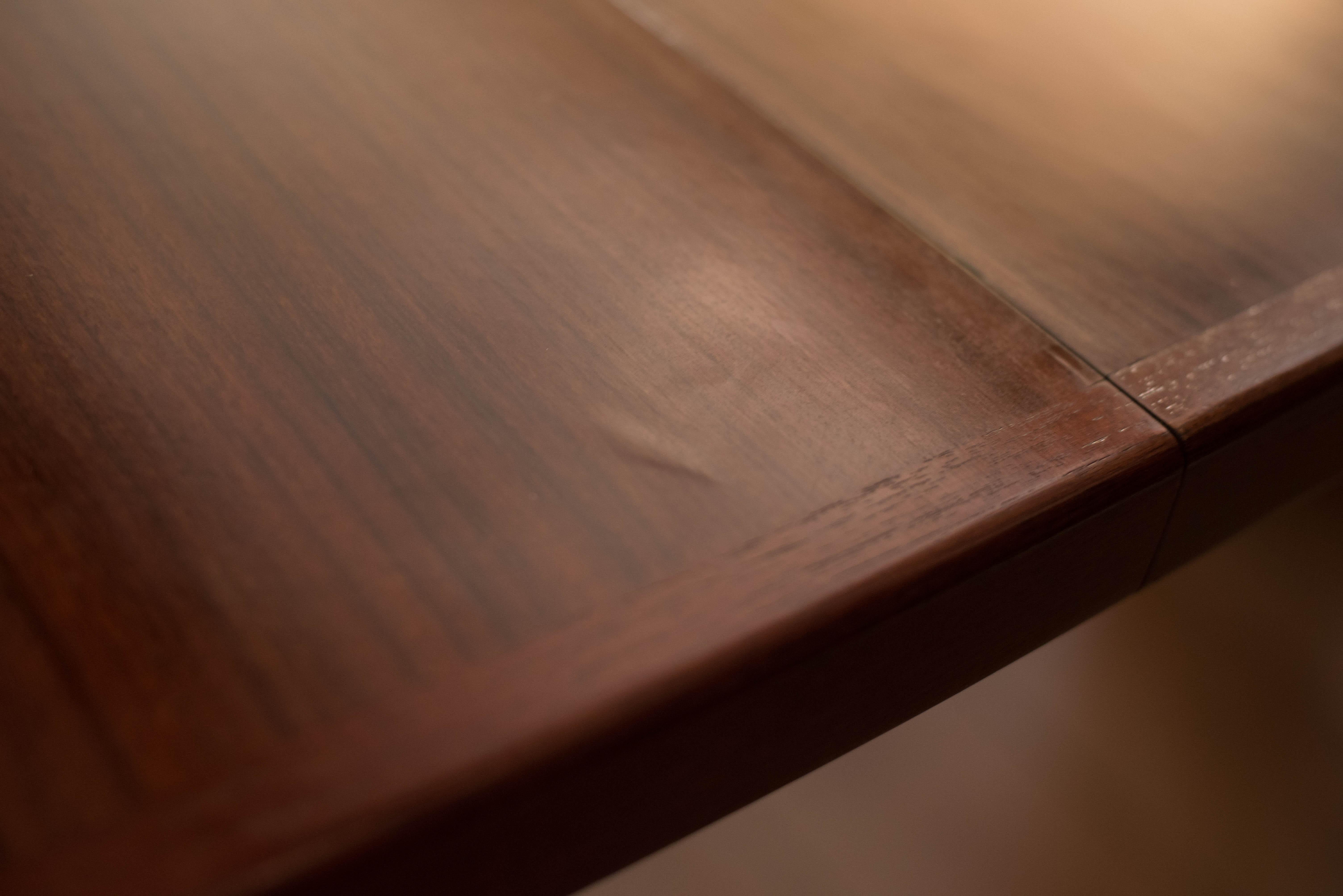 Table de salle à manger extensible en bois de rose moderne danois par Gudme Mobelfabrik en vente 6