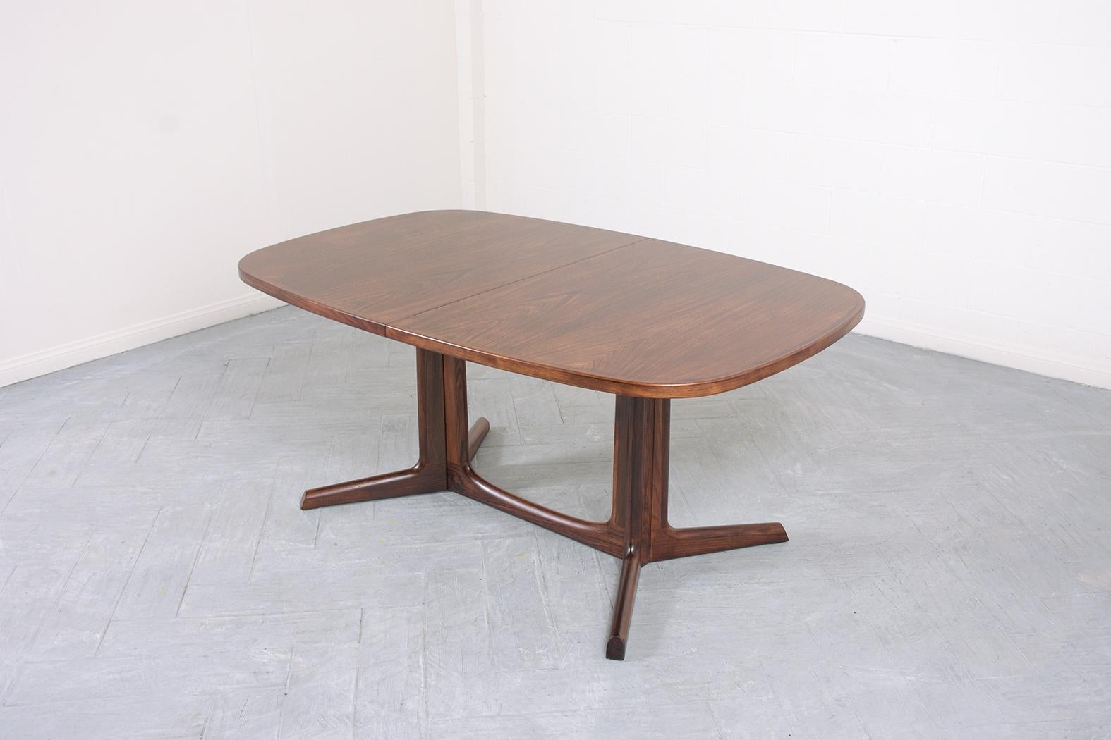 Danish Modern Rosewood Extendable Dining Table 4