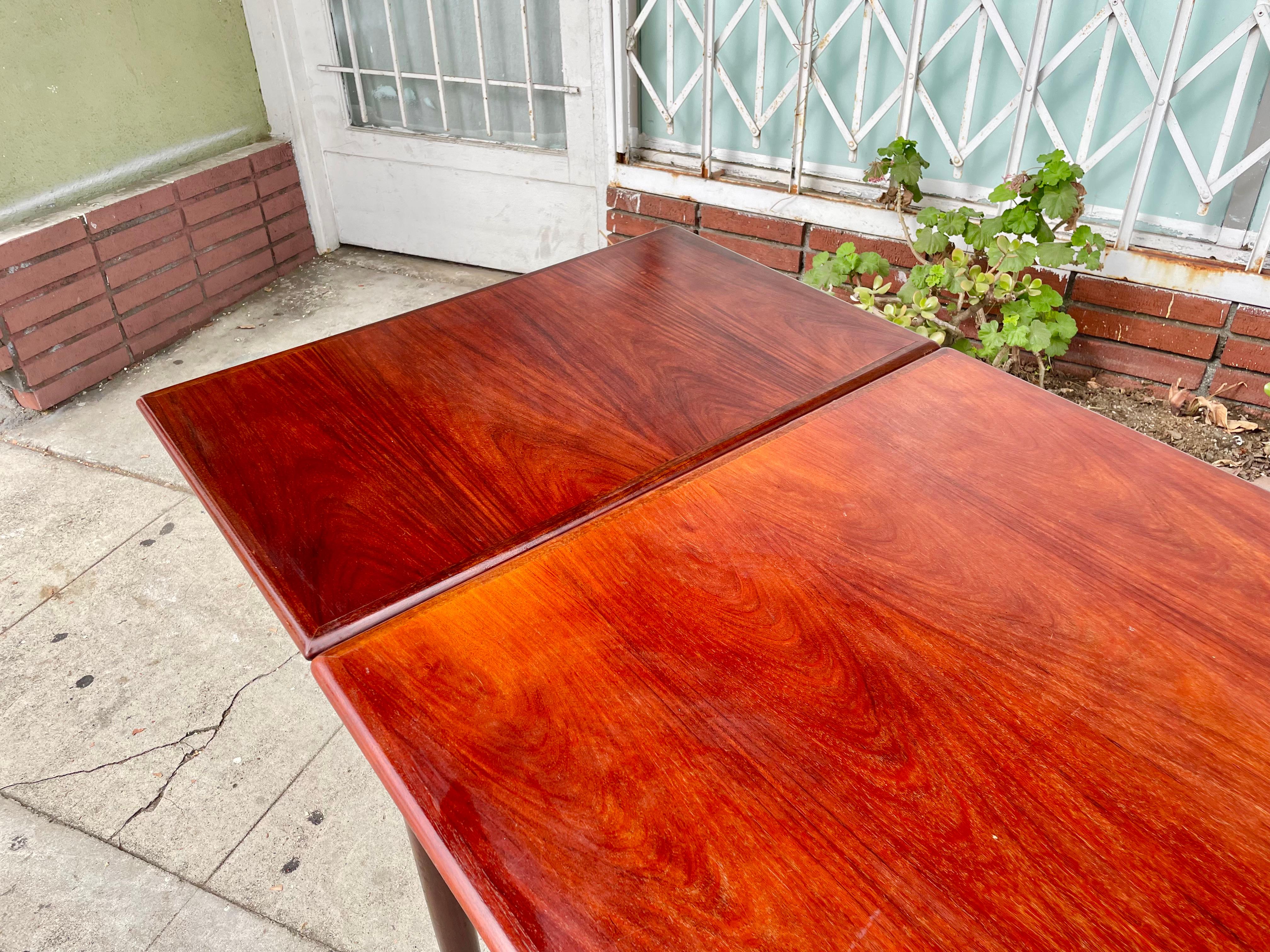 Danish Modern Rosewood Extending Dining Table by Am Mobler For Sale 3