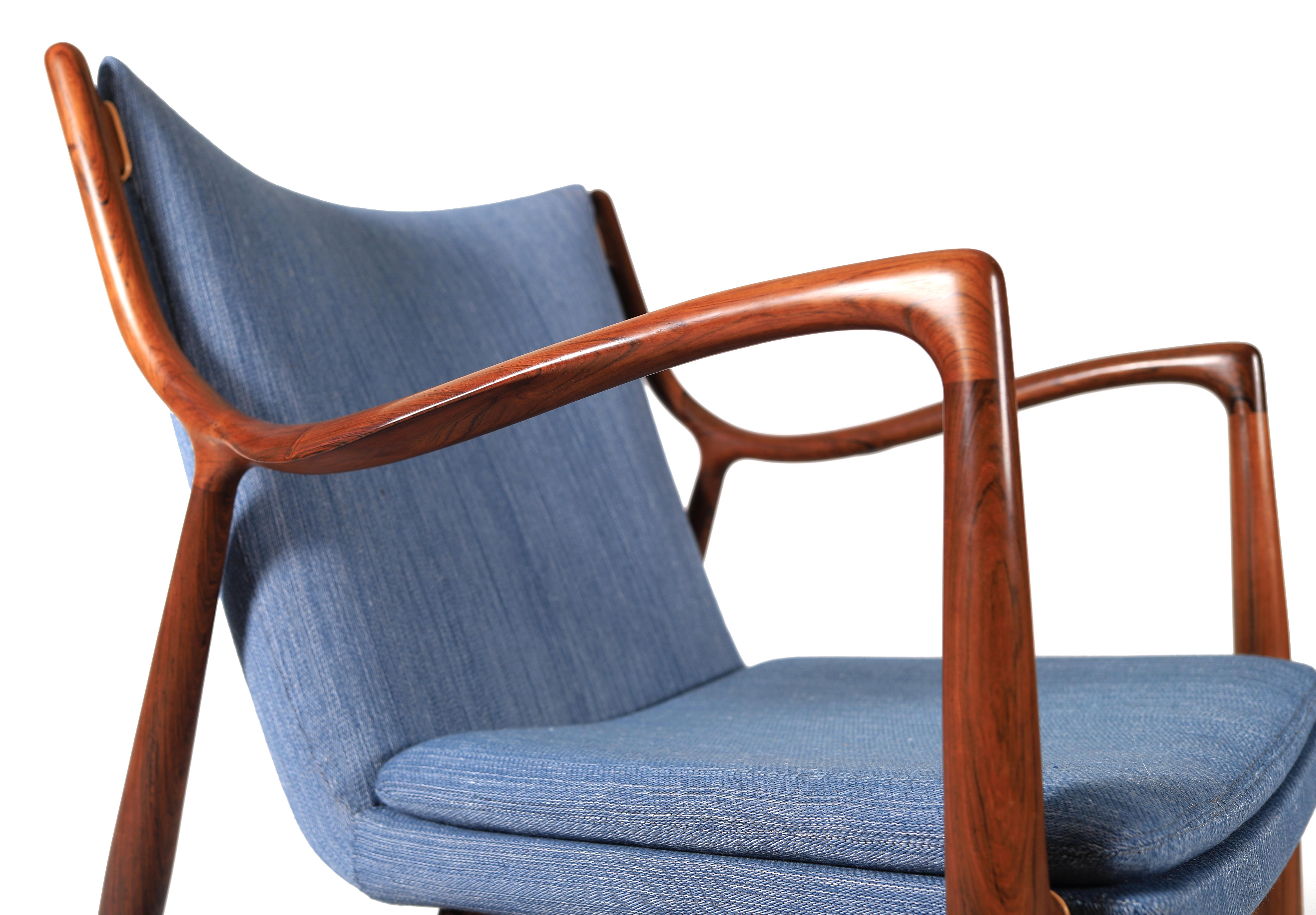 Danish Modern Rosewood Finn Juhl NV 45 Arm Chair For Sale 4