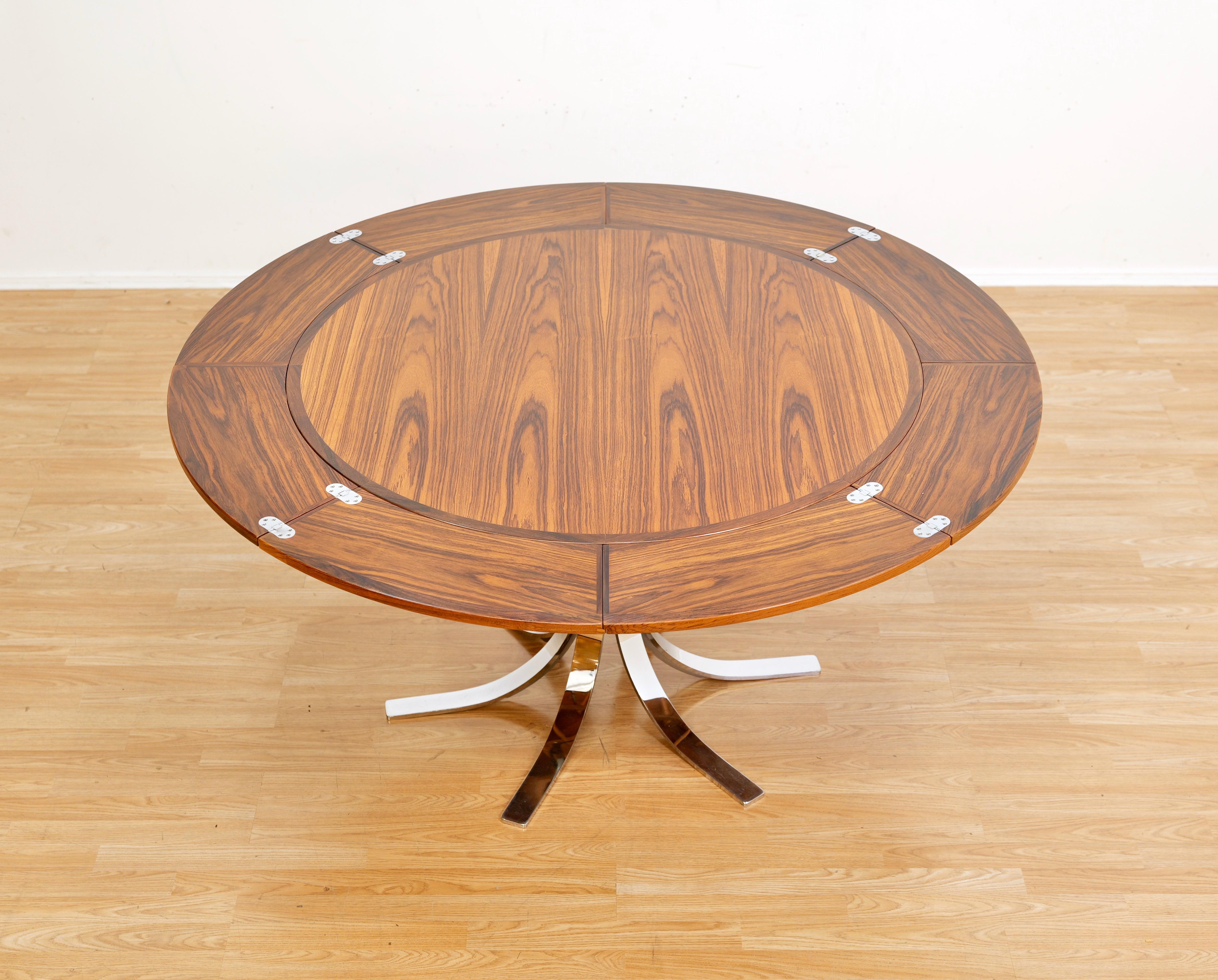 Danish Modern Rosewood ‘Flip-Flap’ Lotus Dining Table by Dyrlund en vente 8