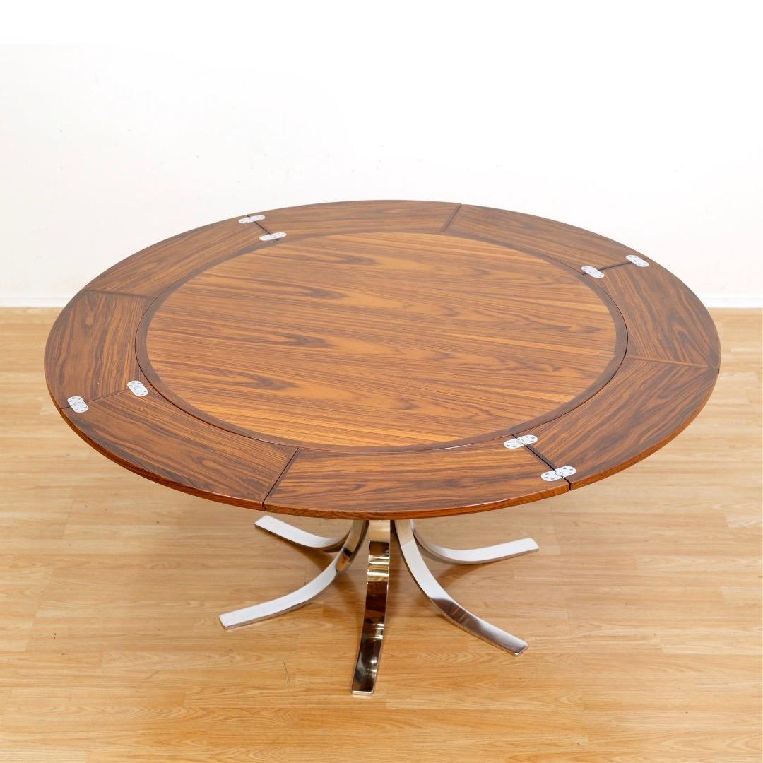 Fin du 20e siècle Danish Modern Rosewood ‘Flip-Flap’ Lotus Dining Table by Dyrlund en vente