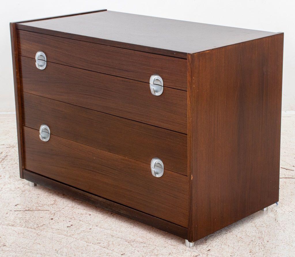 Heltborg Mobler Danish Modern Rosewood-Veneered Mahogany Four Drawer Chest, with brushed steel pulls, and on brushed steel columnar legs. 26
