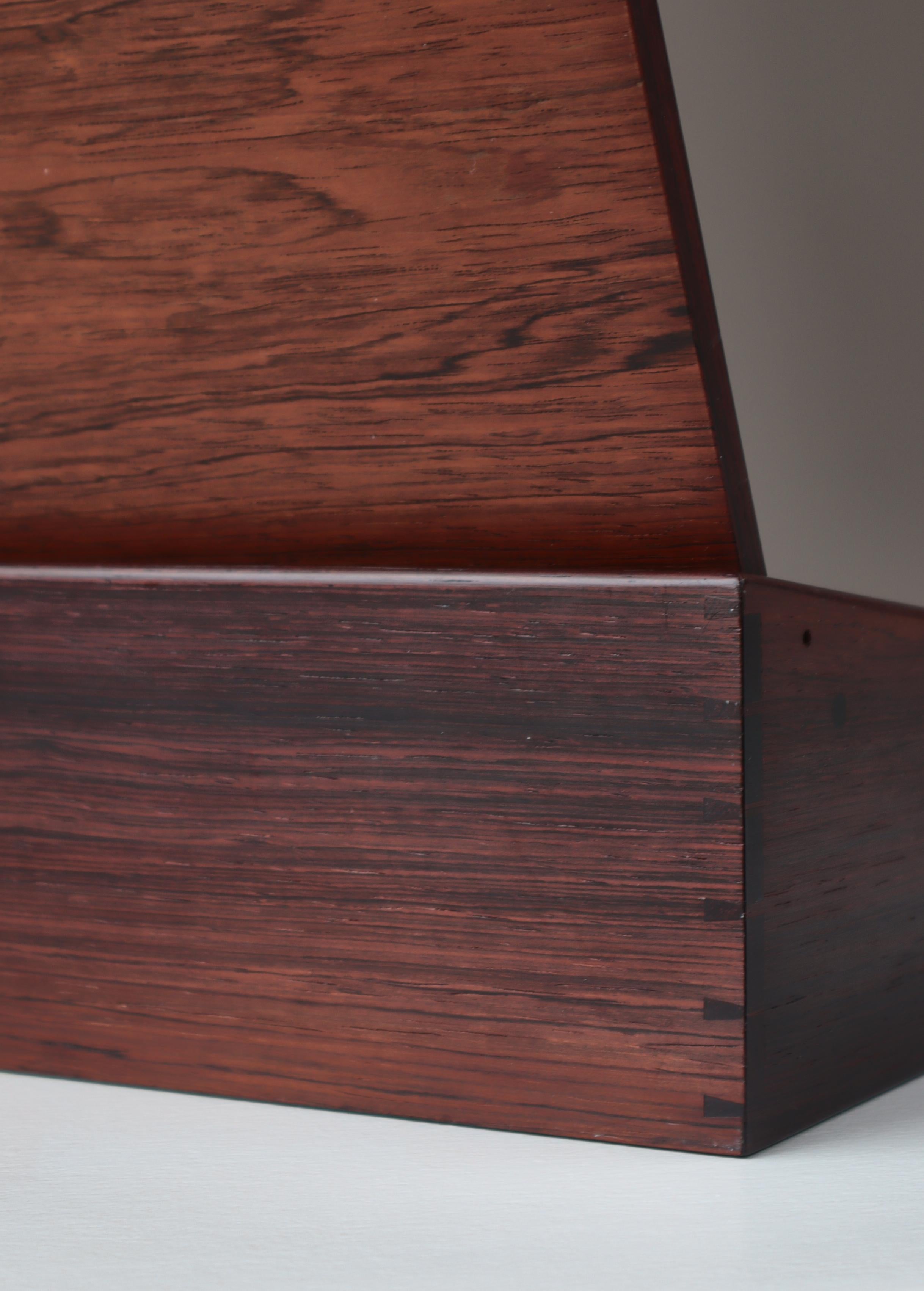Danish Modern Rosewood Jewelry Box with Mirror by Cabinetmaker Willy Beck, 1960s 11