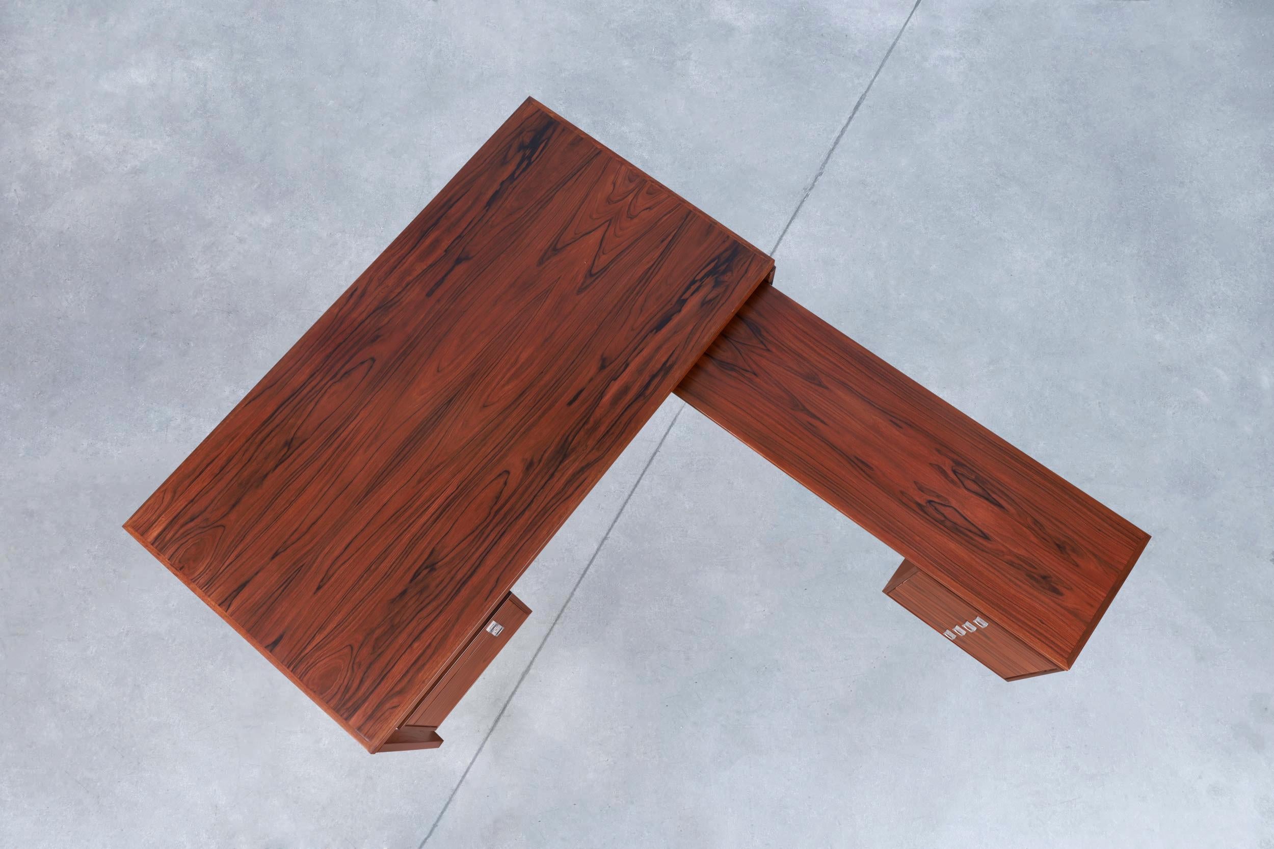 Danish Modern Rosewood L-Shaped Desk by Arne Vodder for H.P. Hansen For Sale 4