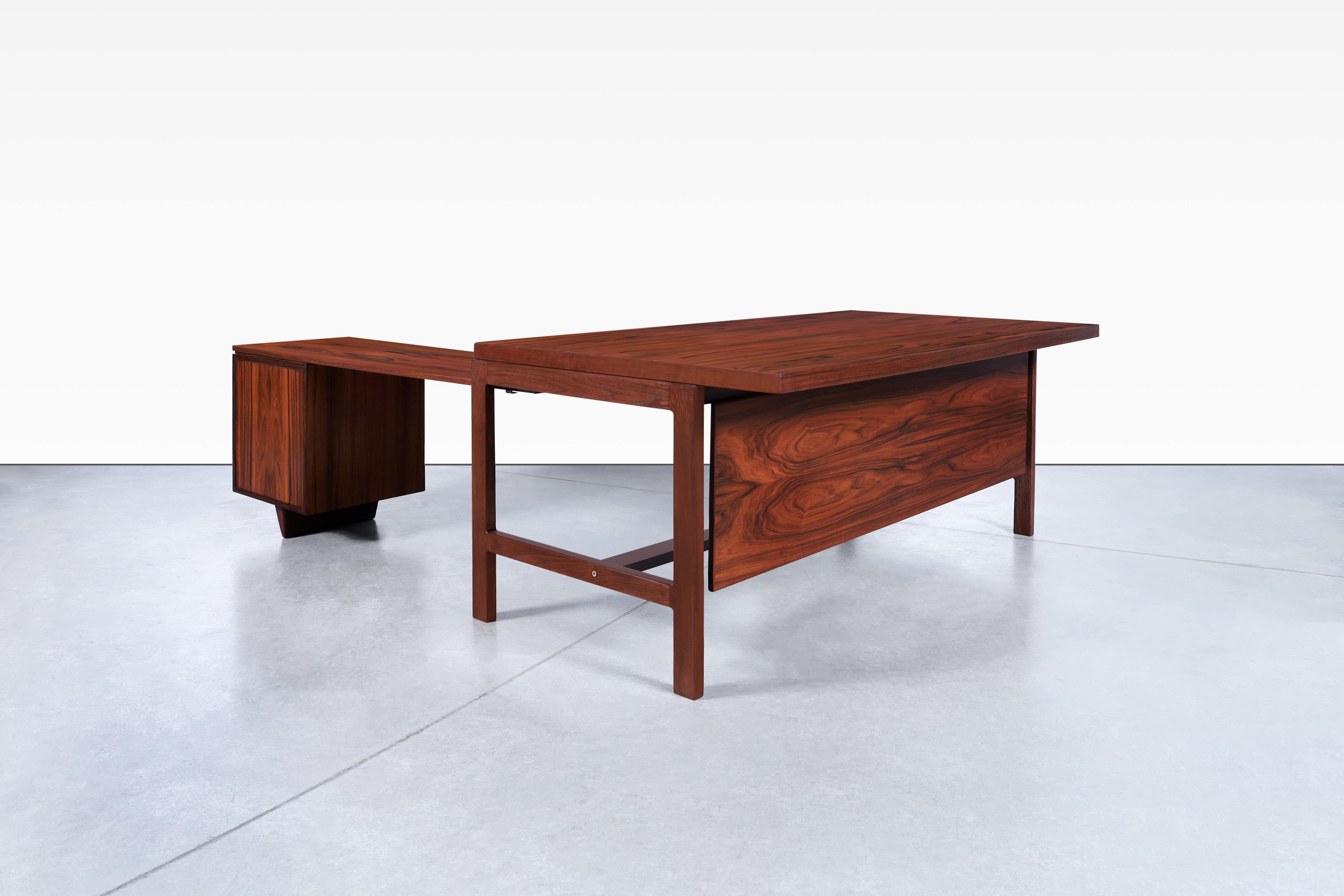 Steel Danish Modern Rosewood L-Shaped Desk by Arne Vodder for H.P. Hansen For Sale