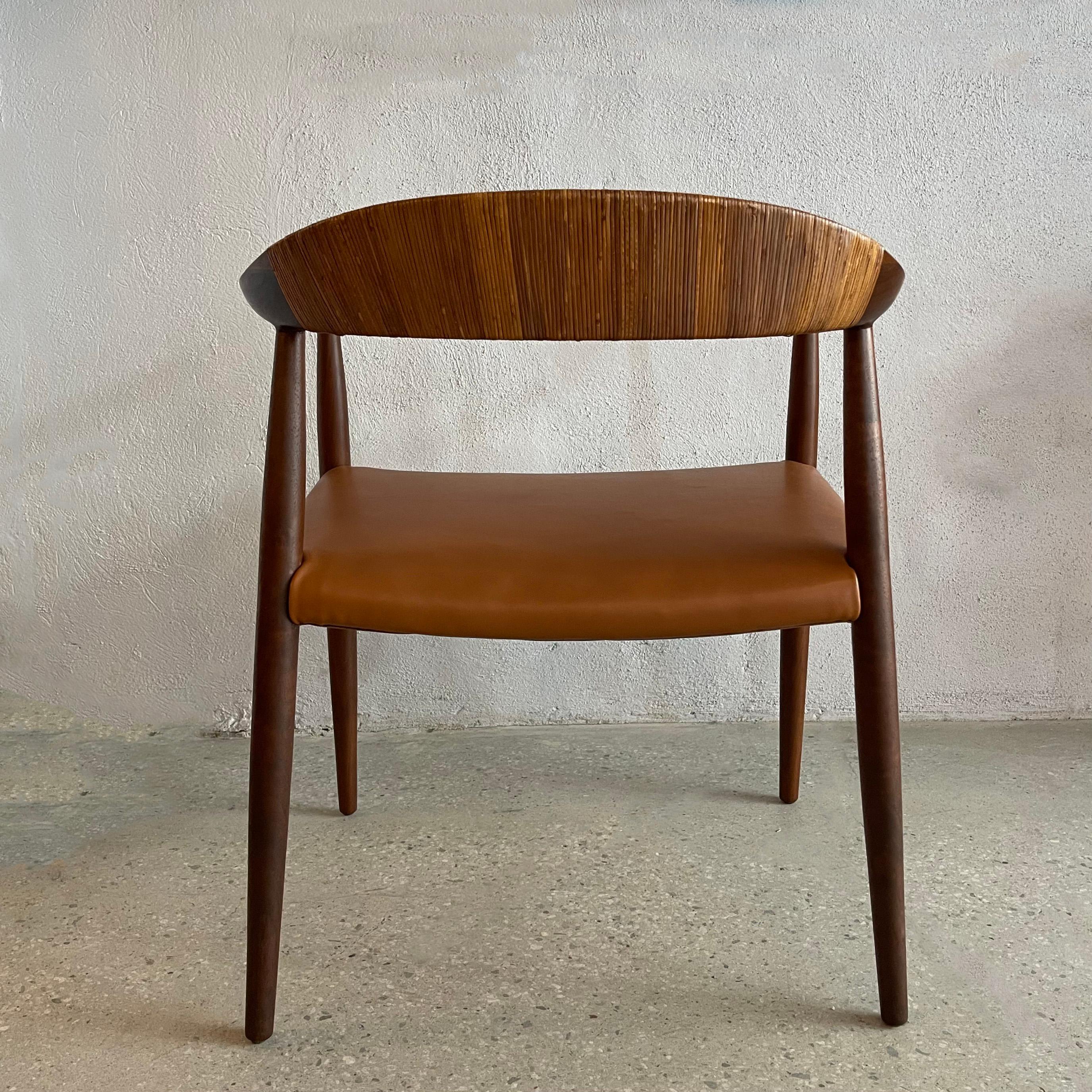 20ième siècle Chaise moderne danoise en cuir de bois de rose d'après Hans J. Wegner en vente