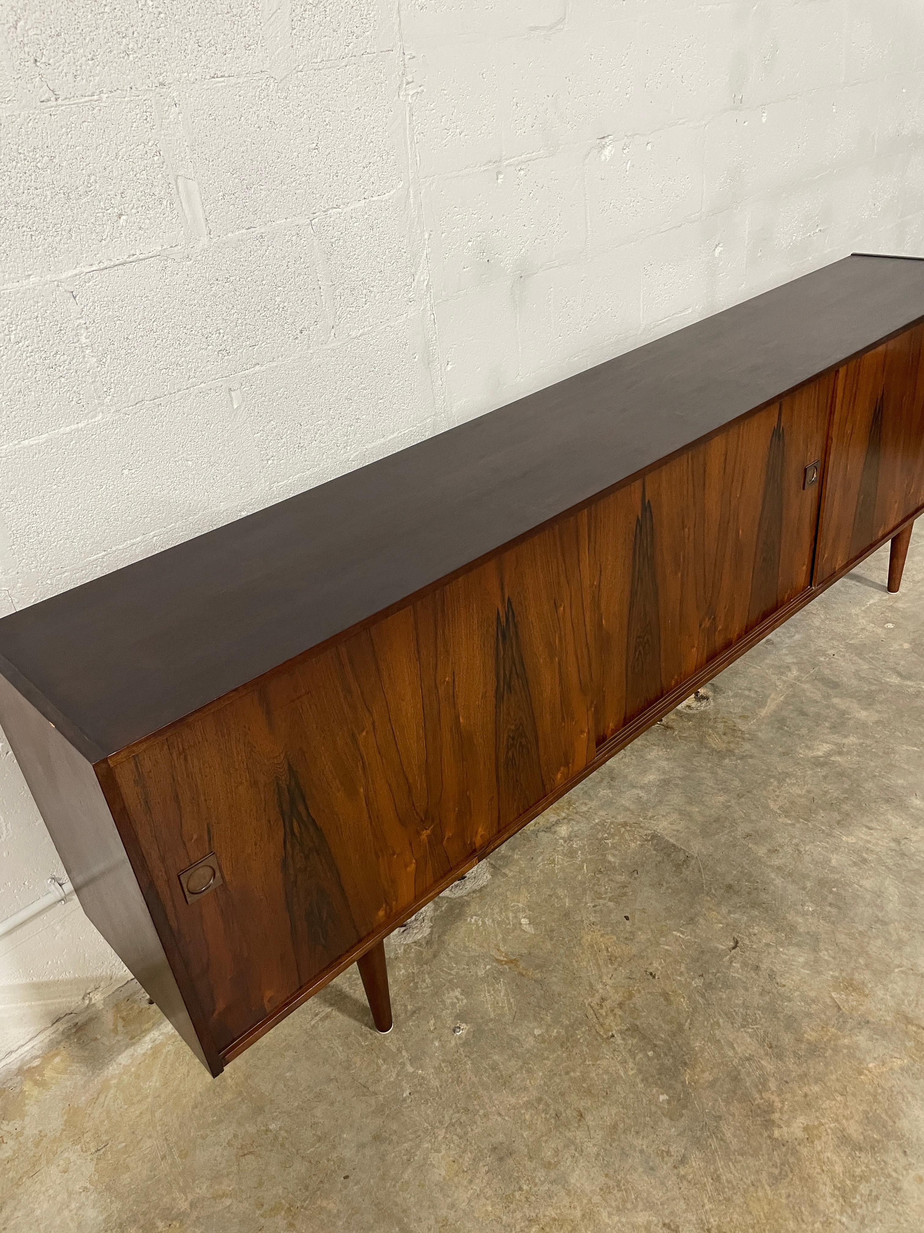 Danish Modern Rosewood Long Credenza or Media Console For Sale 2