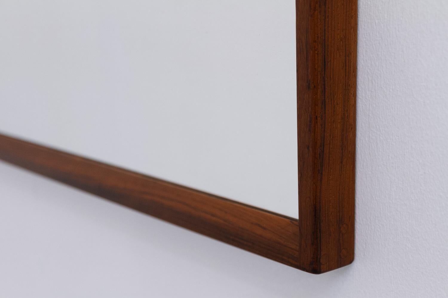 Specchio moderno danese in legno di palissandro di Kai Kristiansen per Aksel Kjersgaard, 1960. in vendita 5