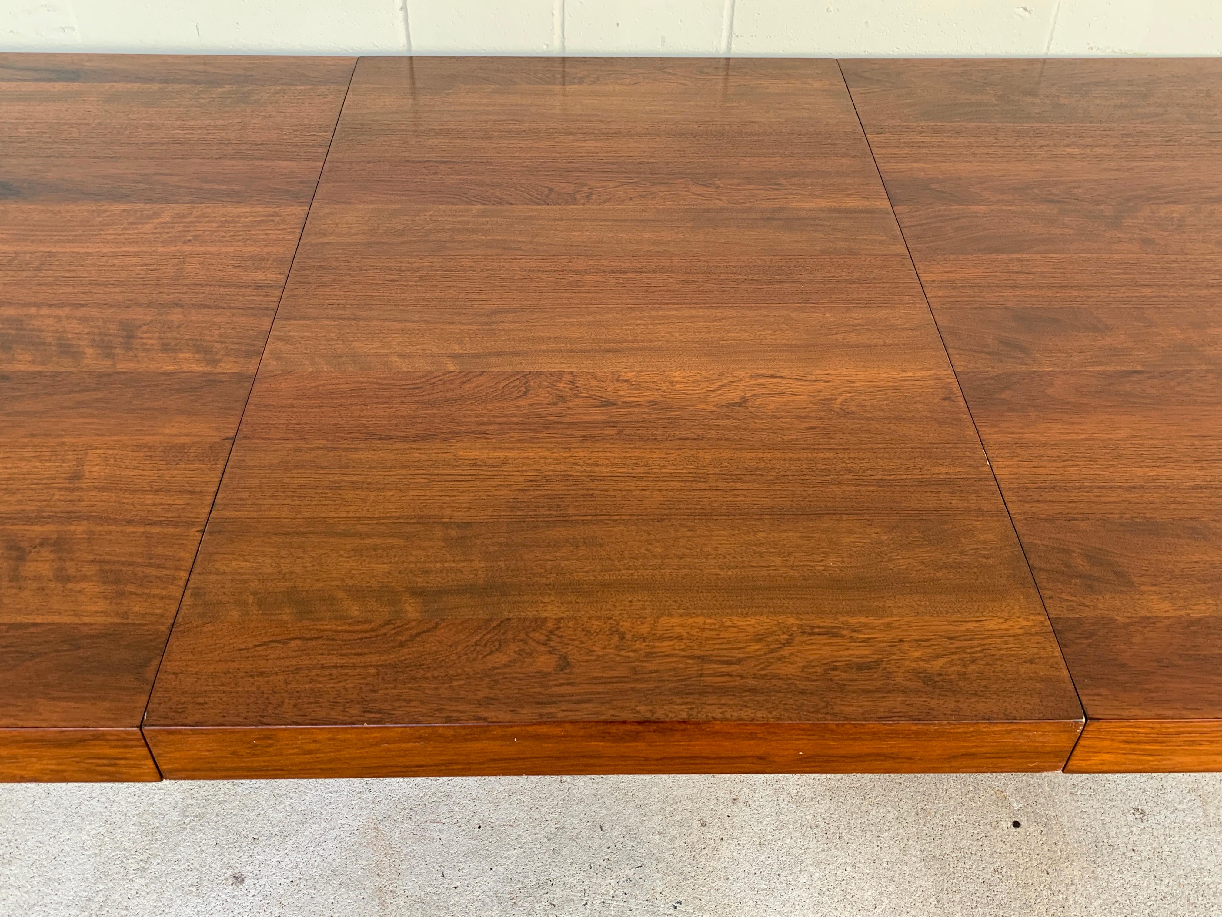 Mid-Century Modern Danish Modern Rosewood Parsons Dining Room Table For Sale