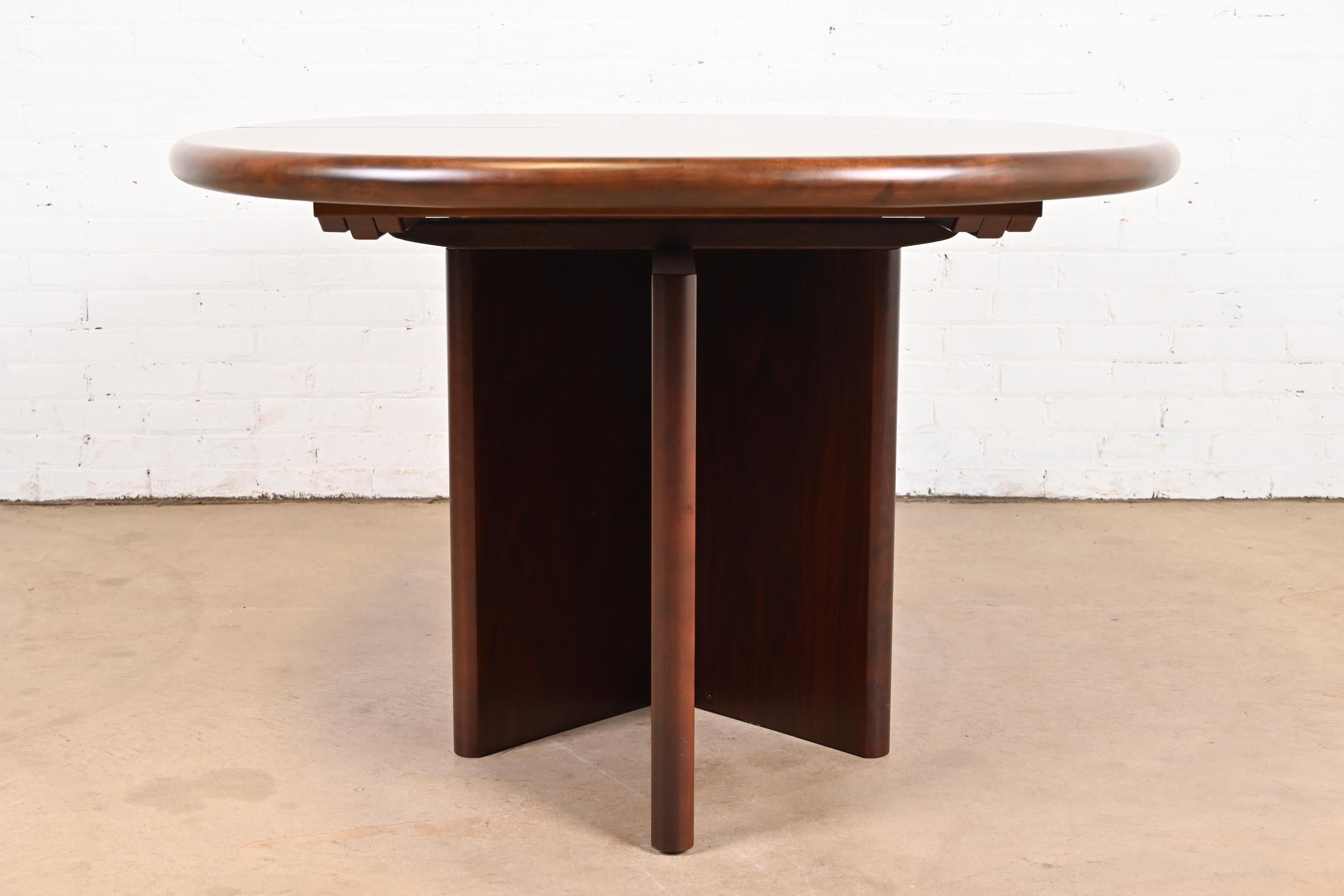 Danish Modern Rosewood Pedestal Dining Table by Ansager Mobler, Newly Refinished 9