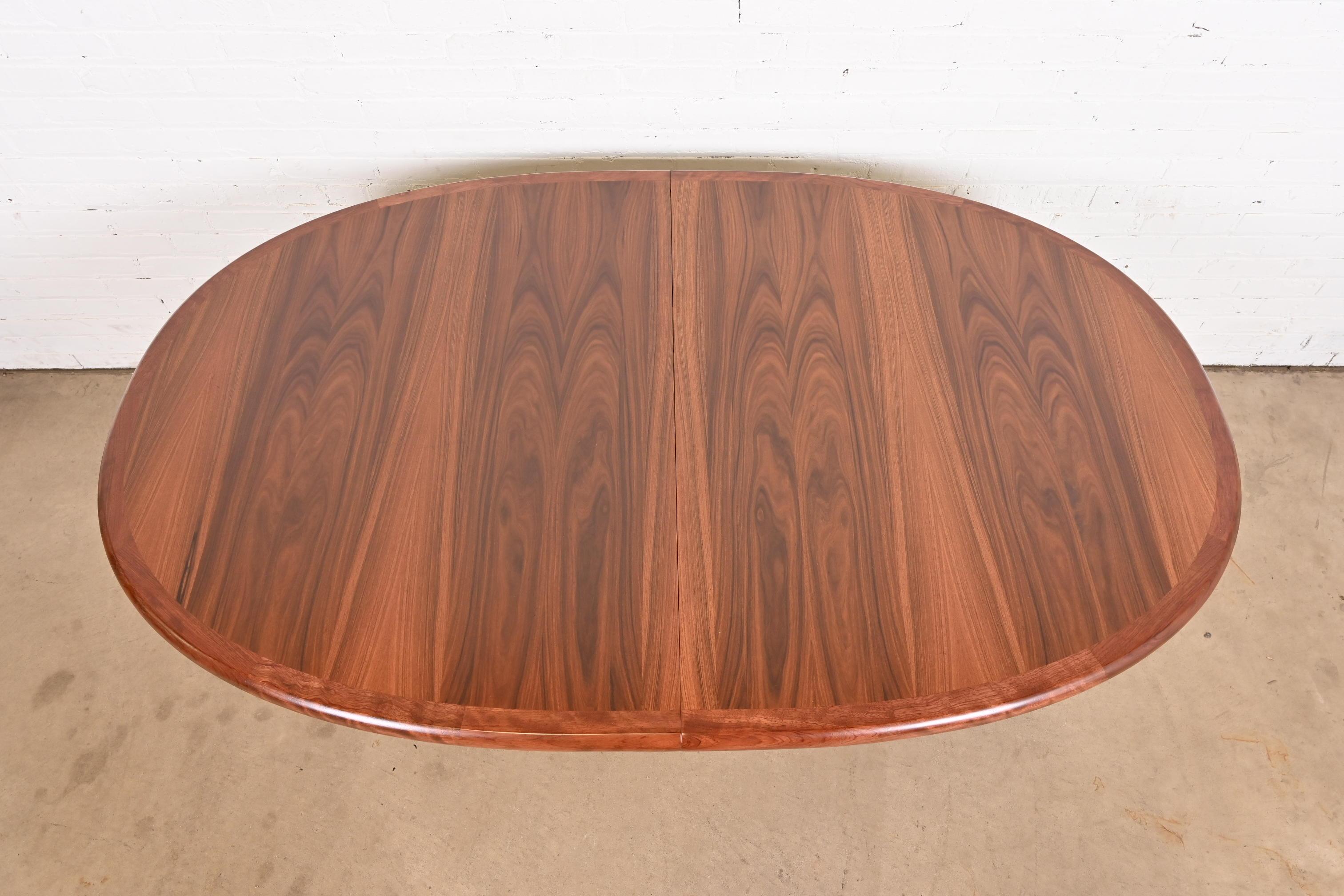 Mesa de comedor extensible con pedestal de palisandro de Ansager Mobler 3