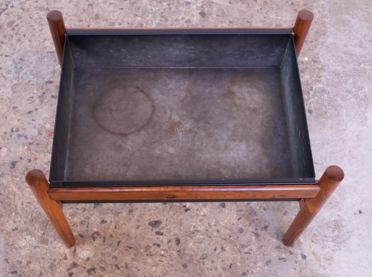 Danish Modern Rosewood Planter by Spøttrup In Good Condition In Brooklyn, NY