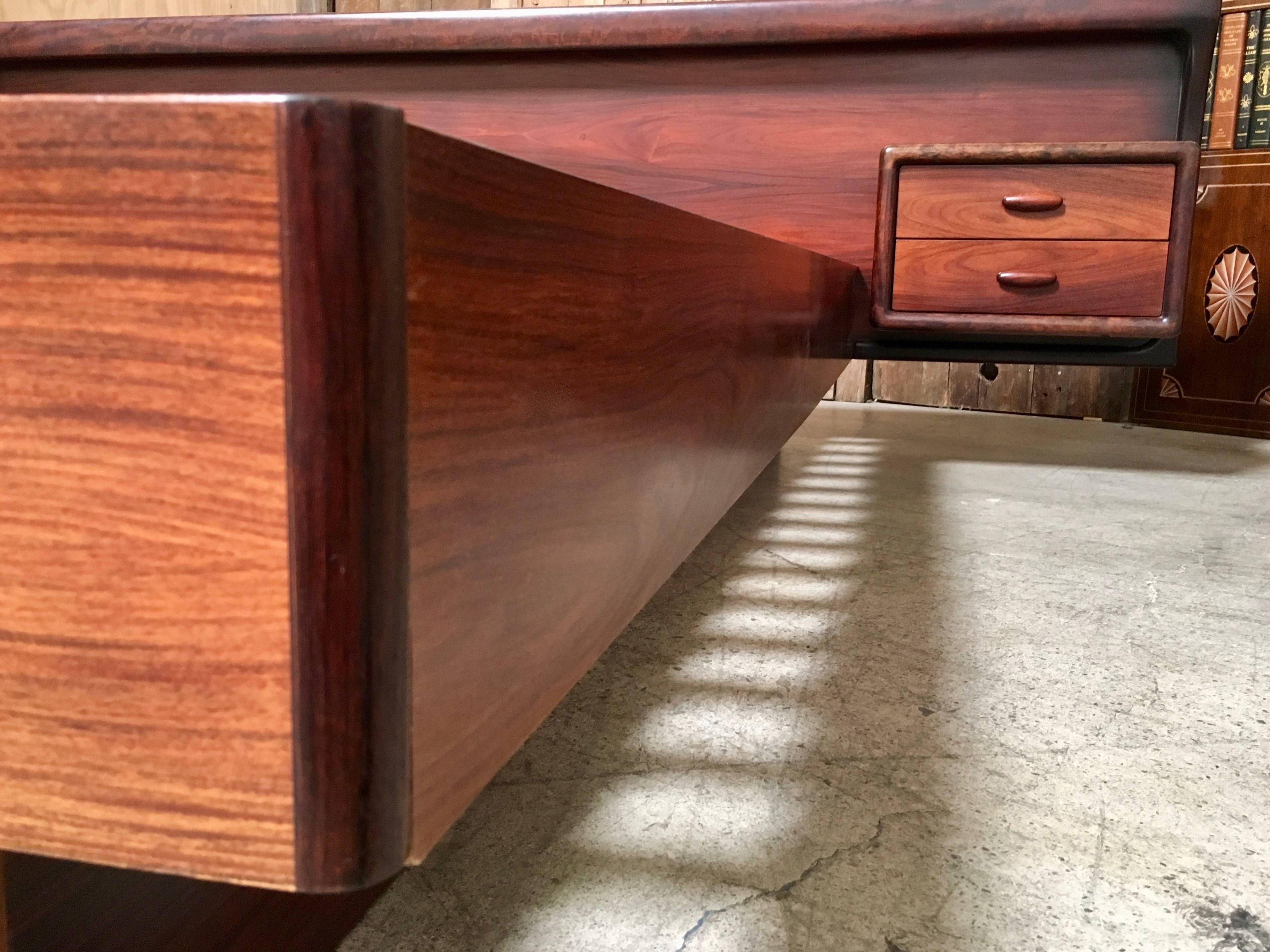rosewood bed