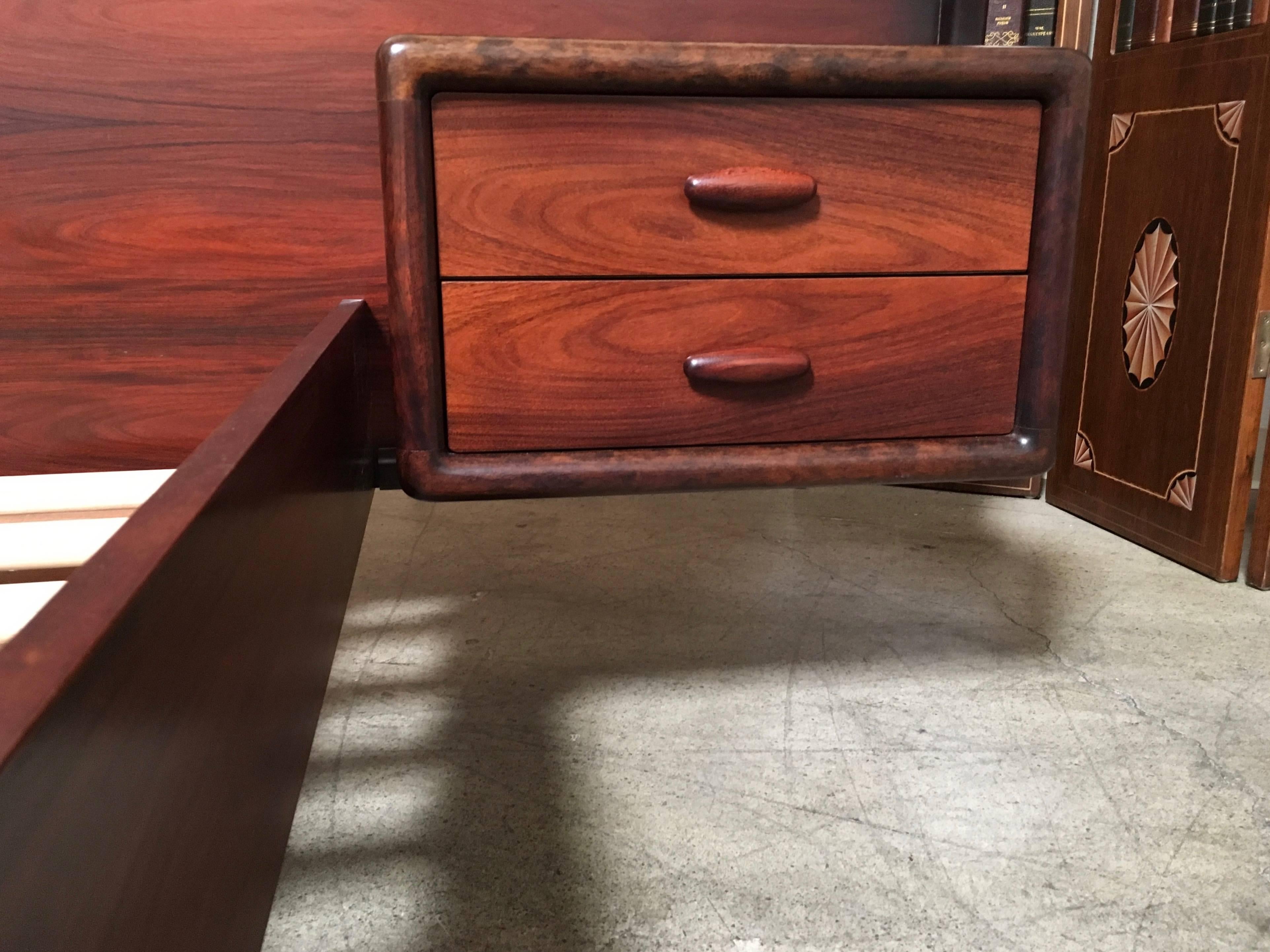 queen platform bed with floating nightstands