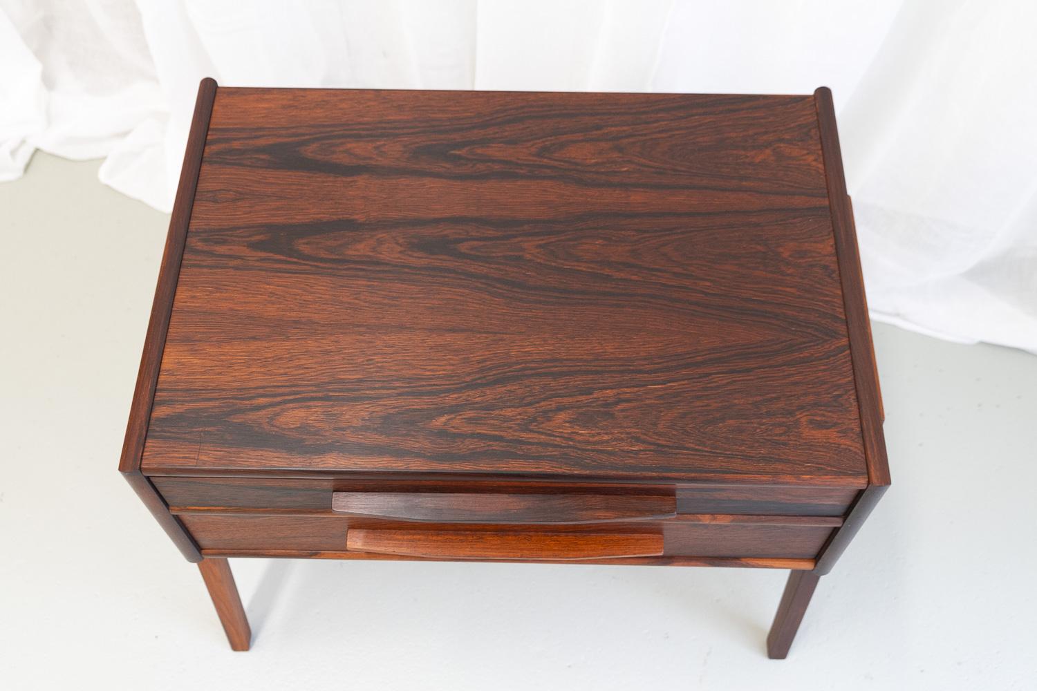 Danish Modern Rosewood Side Table, 1960s. For Sale 4