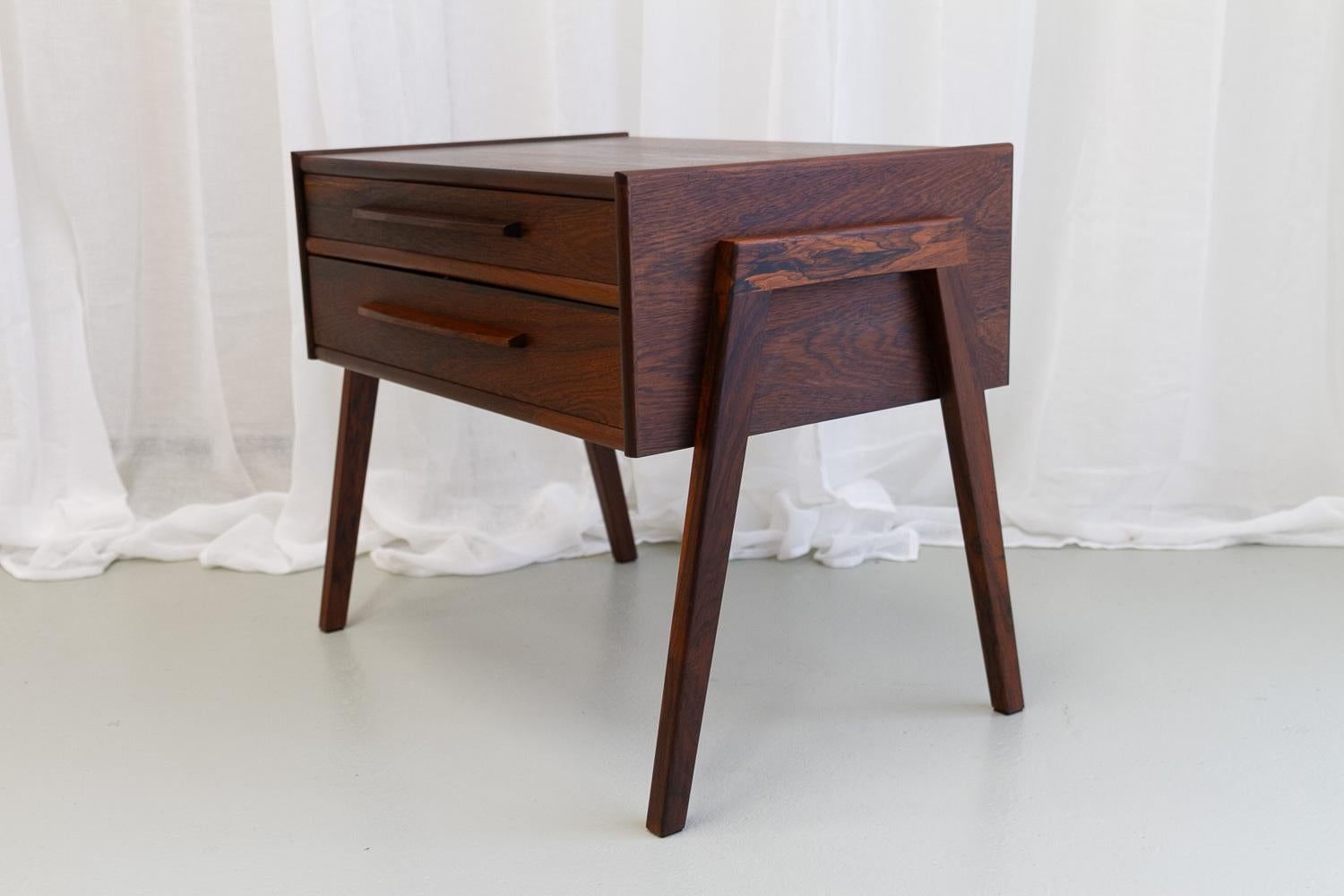 Danish Modern Rosewood Side Table, 1960s. For Sale 1
