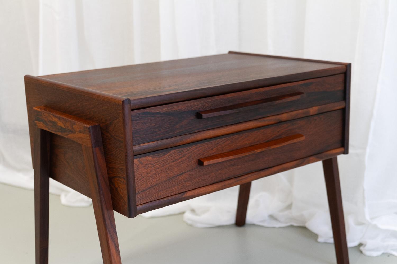 Danish Modern Rosewood Side Table, 1960s. For Sale 3