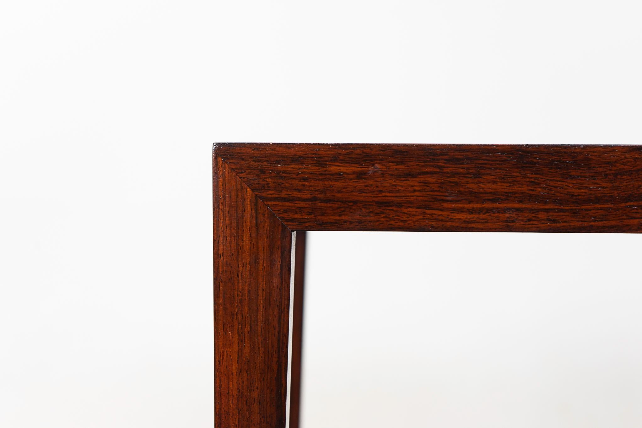 Placage Table d'appoint danoise moderne en bois de rose par Haslev en vente
