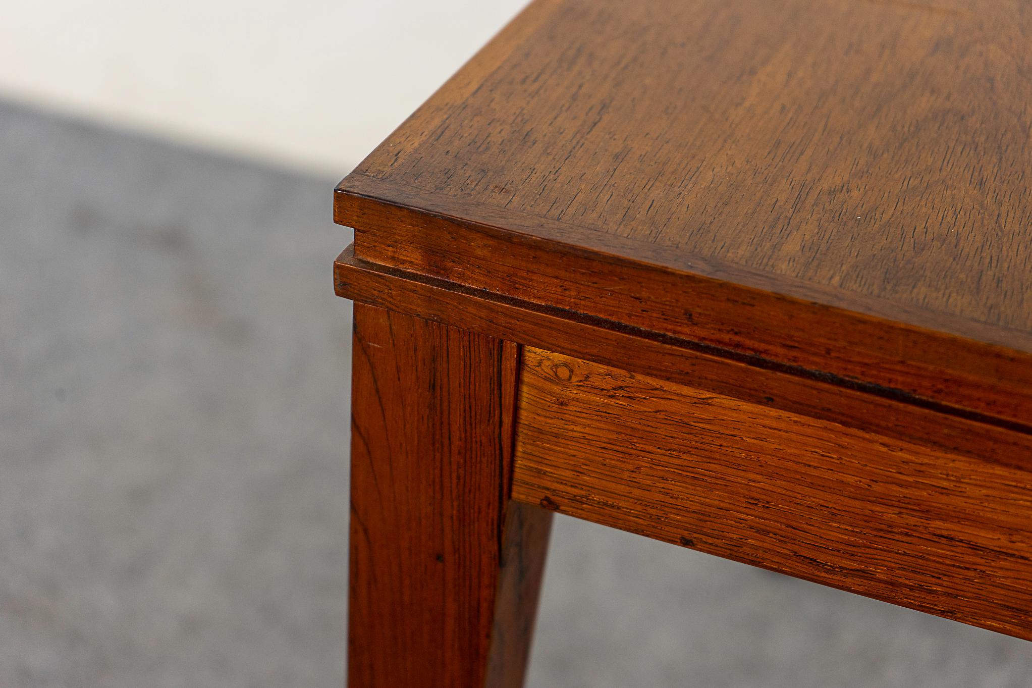 Danish Modern Rosewood Side Table In Good Condition For Sale In VANCOUVER, CA