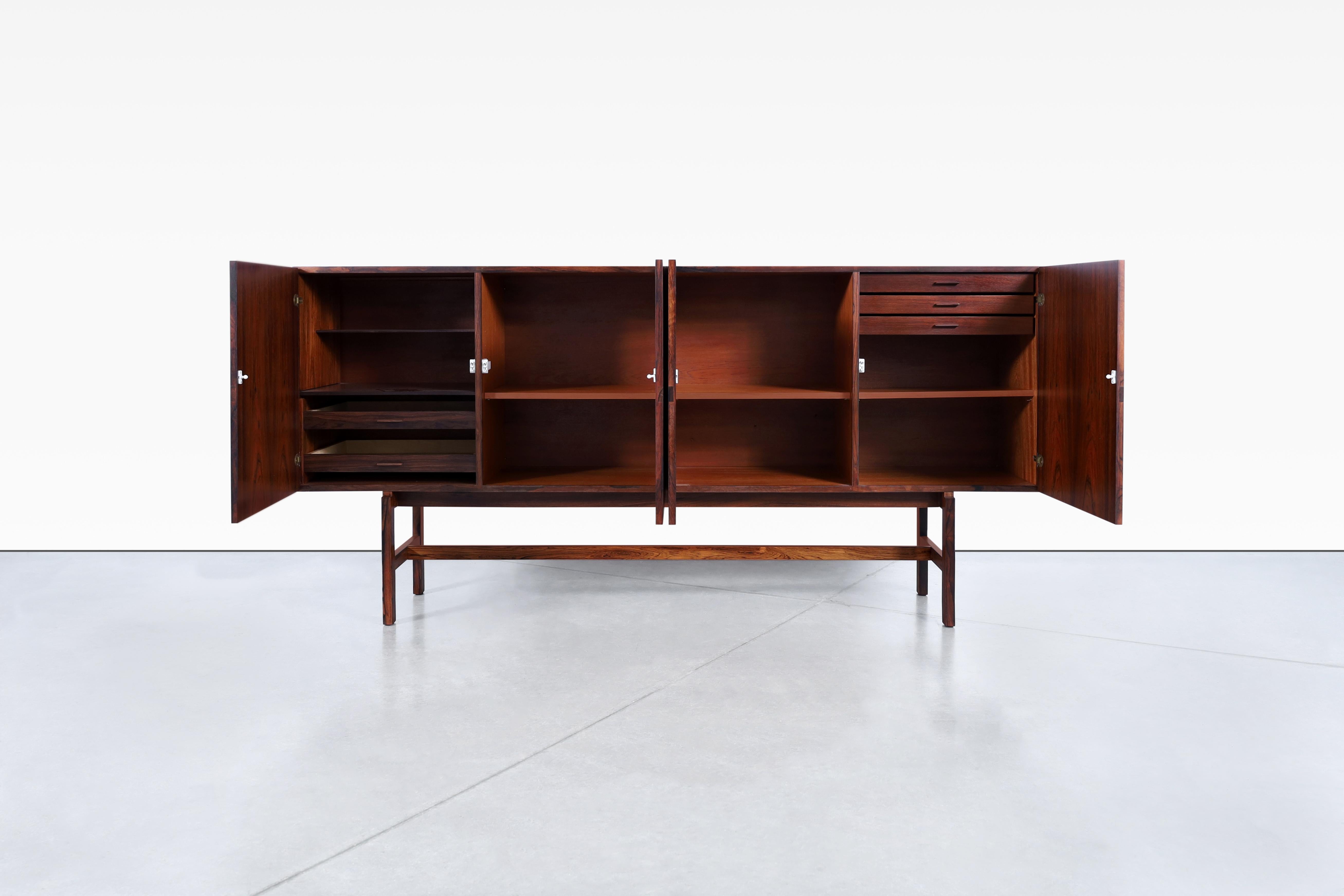 Mid-Century Modern Danish Modern Rosewood Sideboard Attributed to Ib Kofod Larsen For Sale