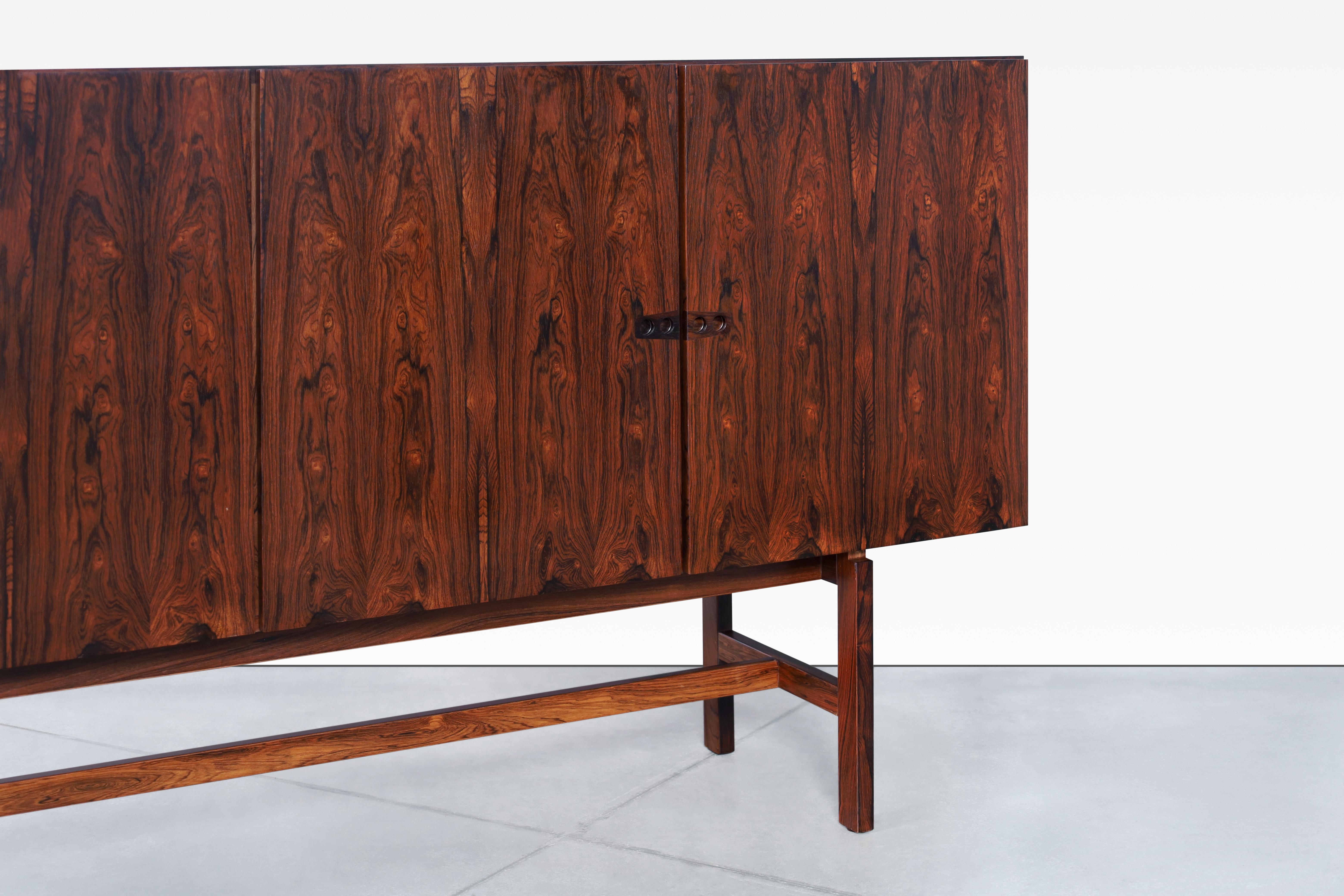 Danish Modern Rosewood Sideboard Attributed to Ib Kofod Larsen For Sale 4